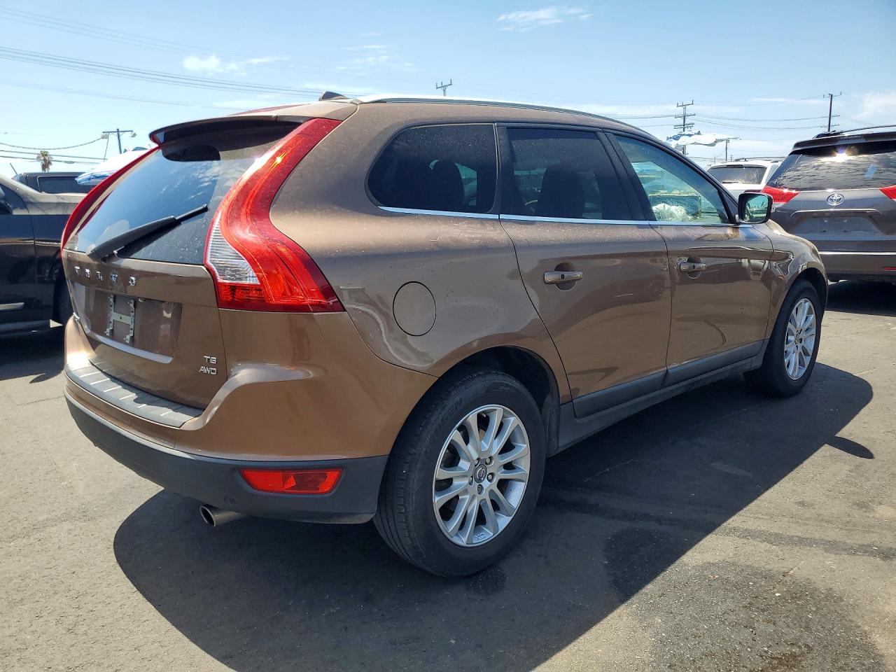 2010 Volvo Xc60 T6 Brown vin: YV4992DZ3A2019145