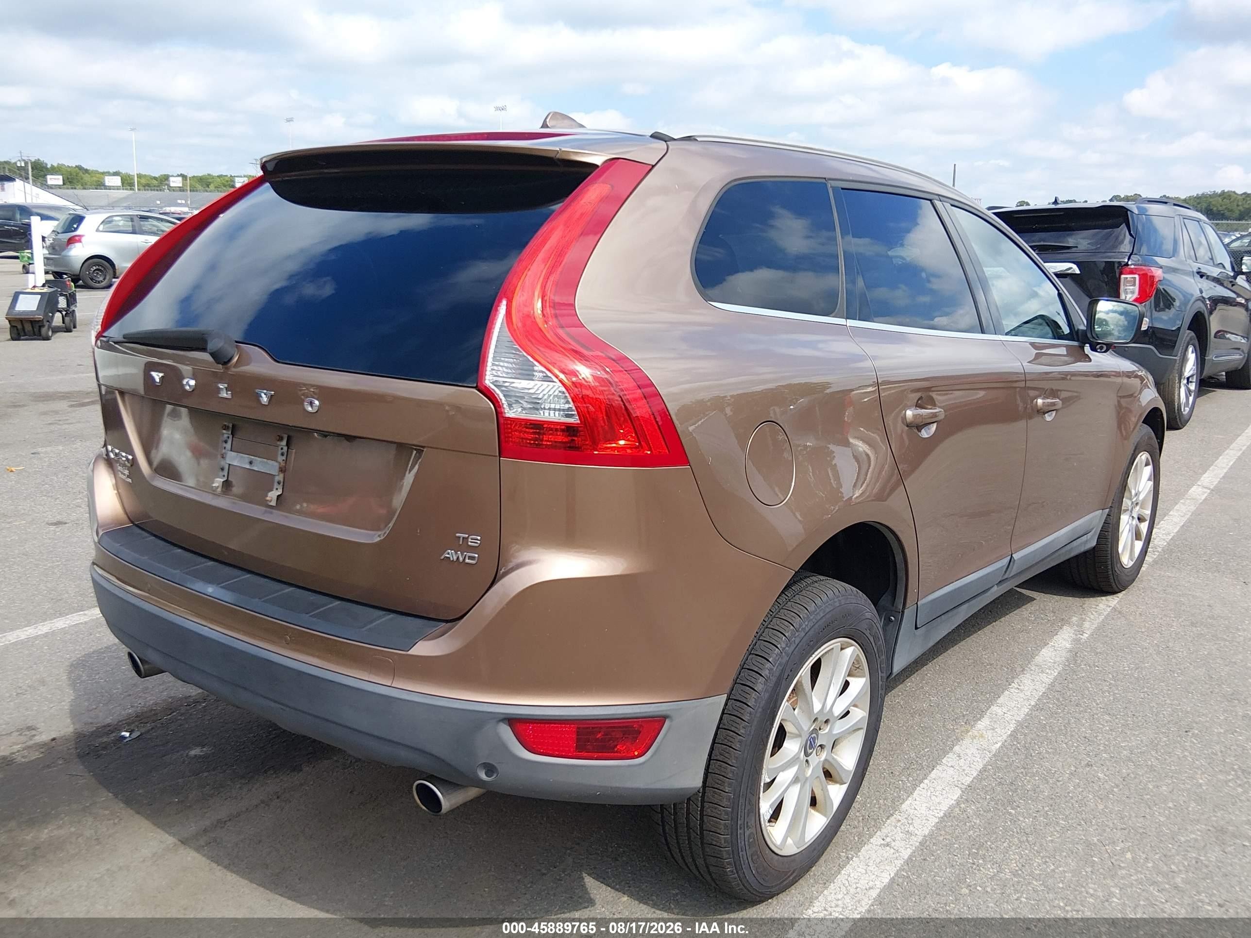 2010 Volvo Xc60 T6/t6 R-design Brown vin: YV4992DZ3A2019579
