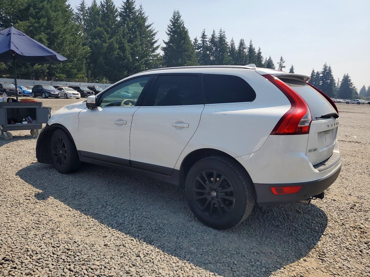 2010 Volvo Xc60 T6 White vin: YV4992DZ4A2029280