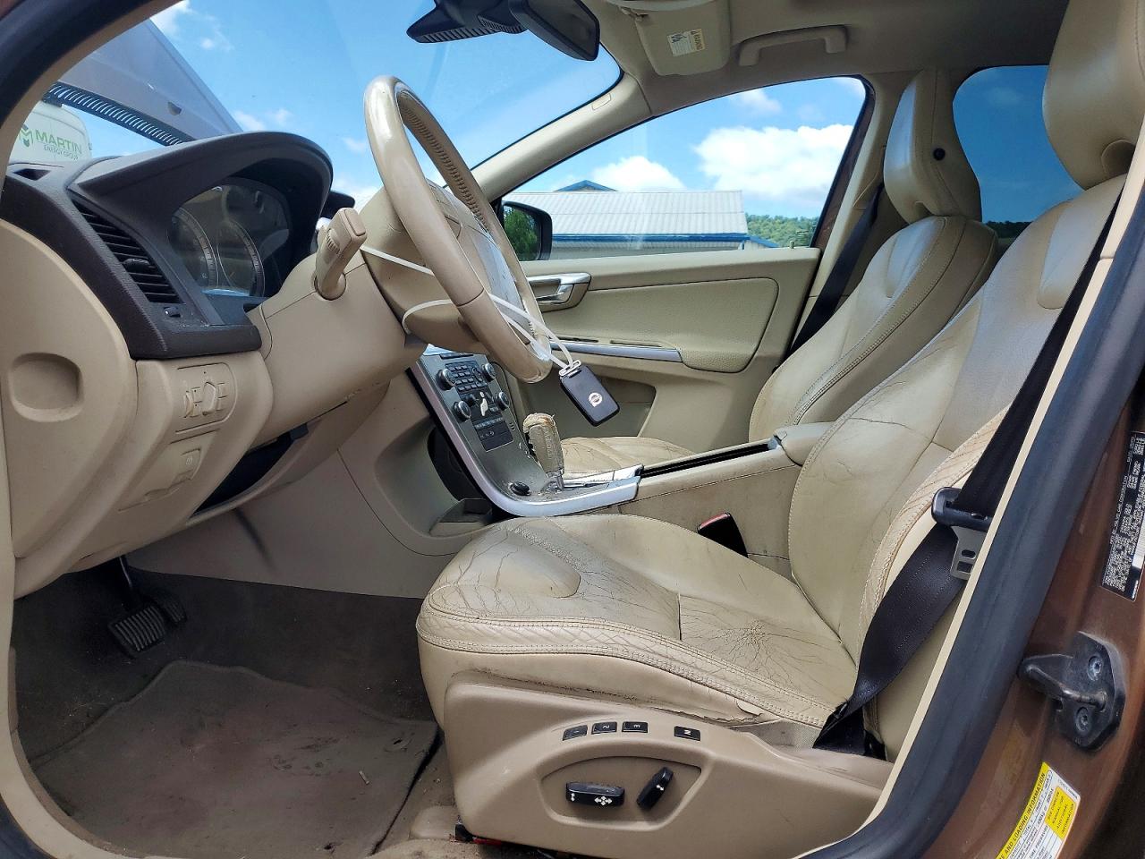 2010 Volvo Xc60 T6 Tan vin: YV4992DZ5A2074082