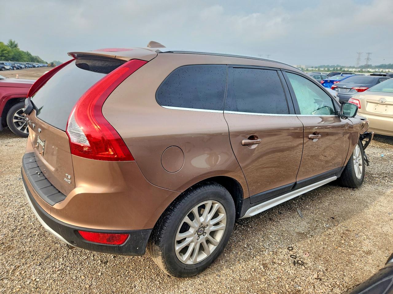 2010 Volvo Xc60 T6 Желто-коричневый vin: YV4992DZ6A2019365