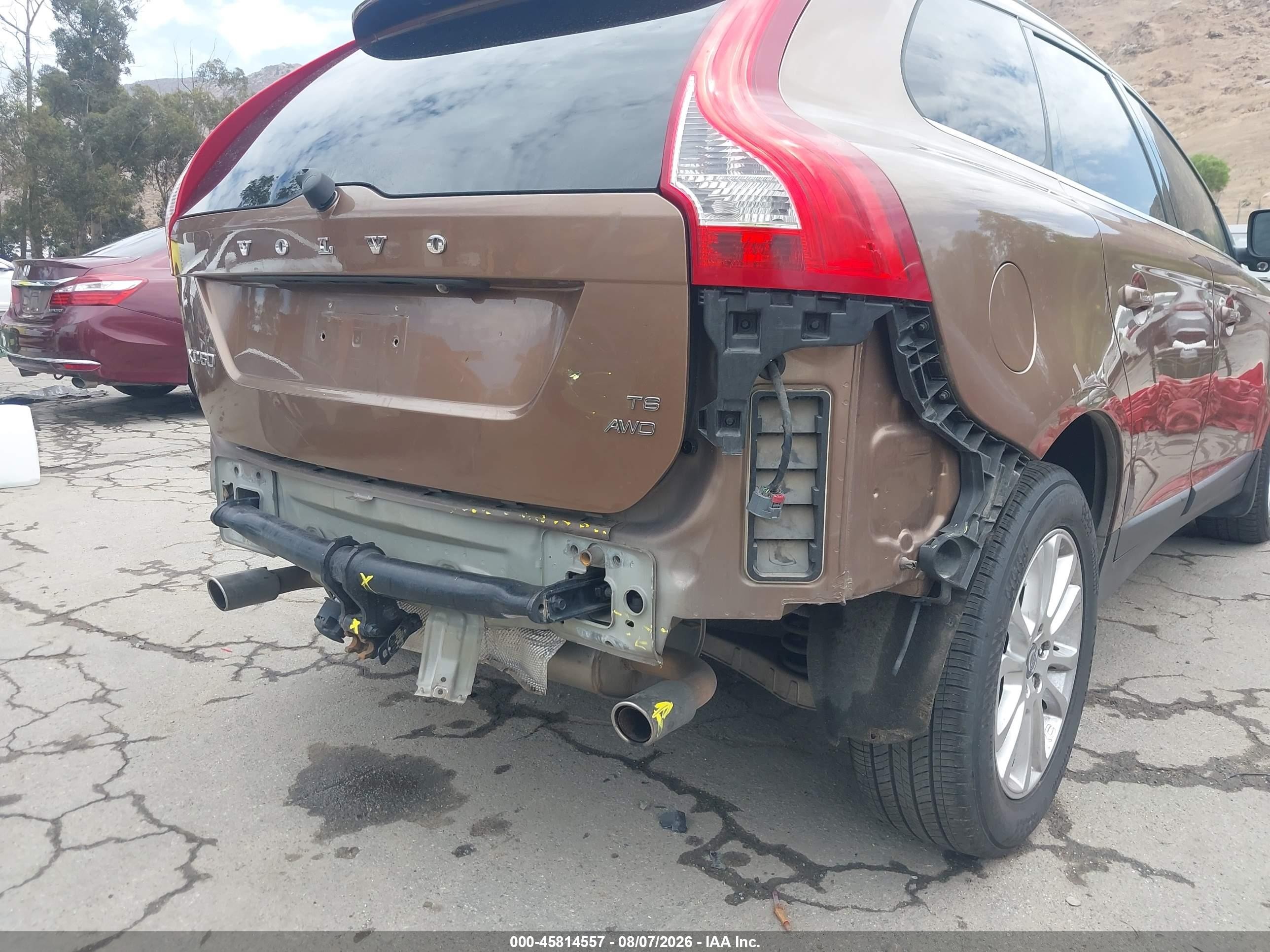 2010 Volvo Xc60 T6/t6 R-design Brown vin: YV4992DZ7A2035221