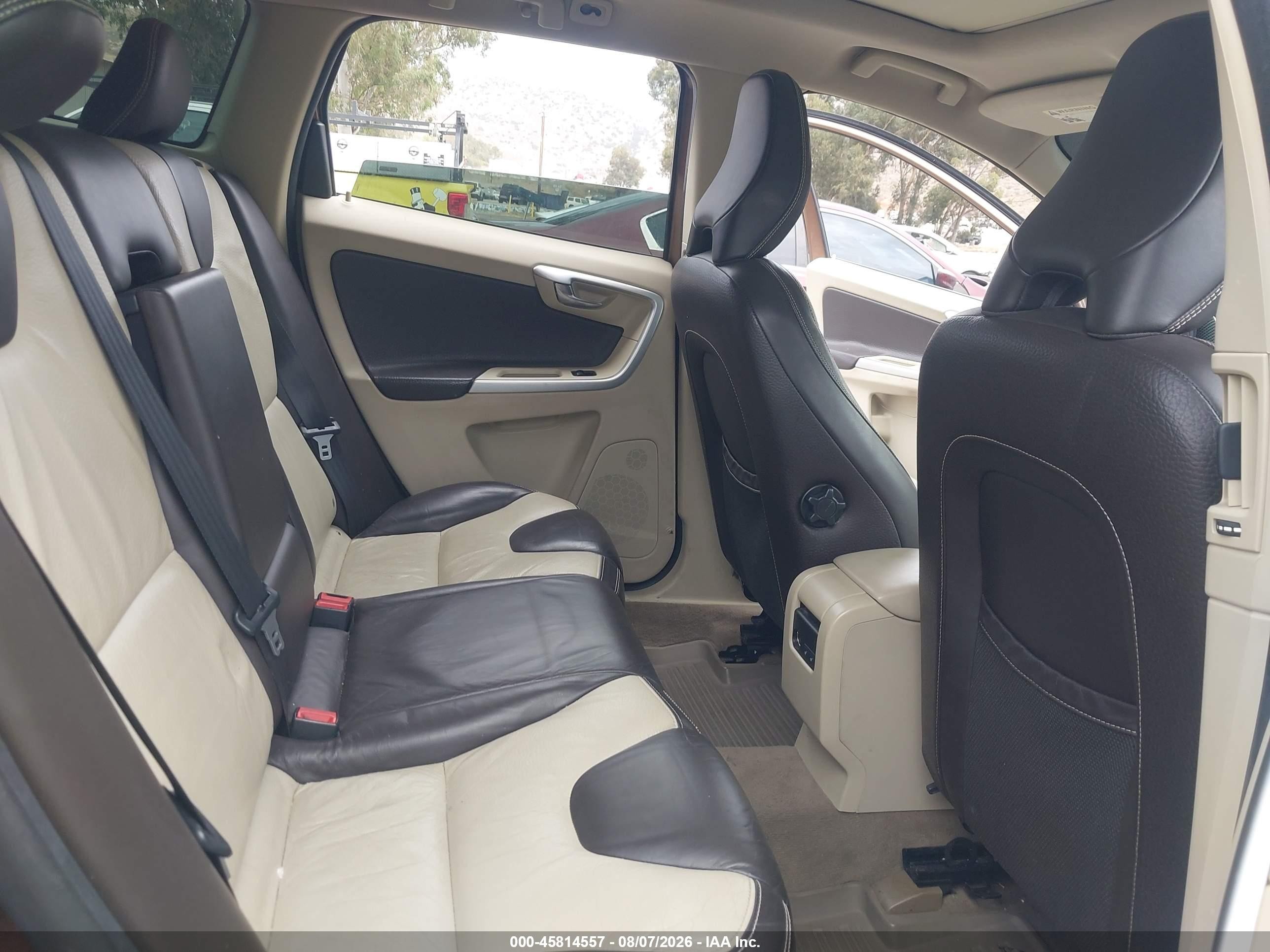2010 Volvo Xc60 T6/t6 R-design Brown vin: YV4992DZ7A2035221