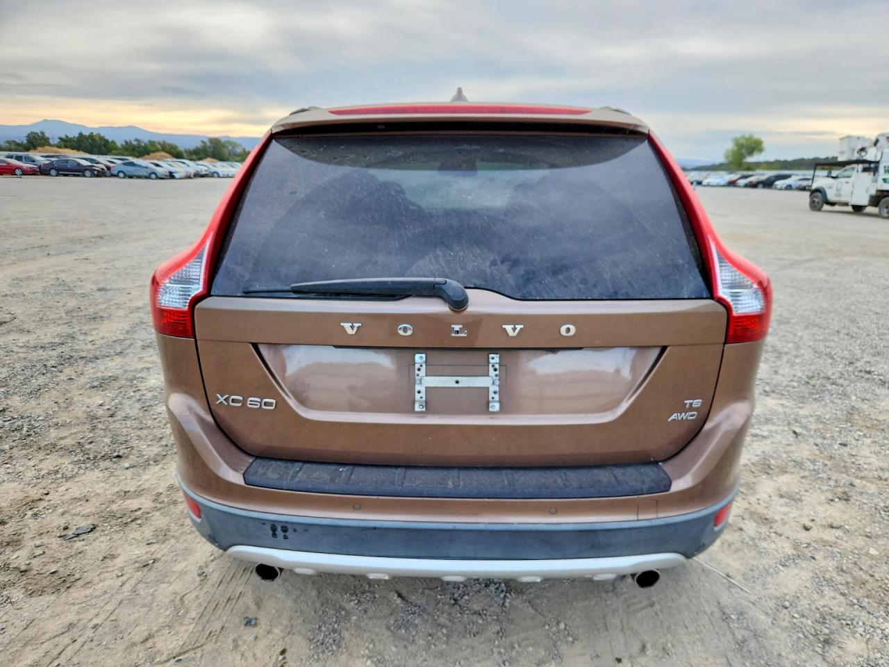 2010 Volvo Xc60 T6 Brown vin: YV4992DZ8A2020985
