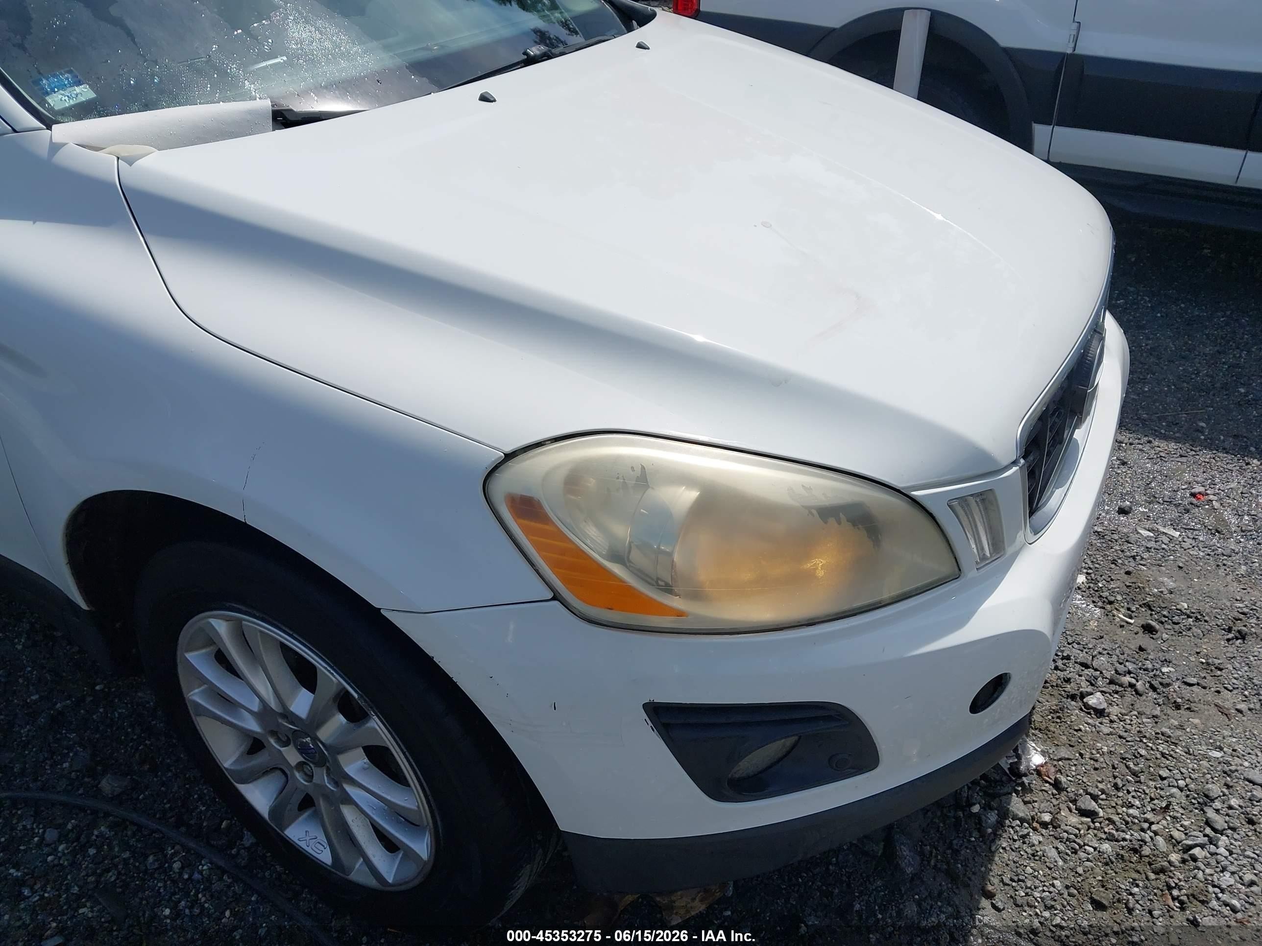 2010 Volvo Xc60 T6/t6 R-design White vin: YV4992DZ8A2032800