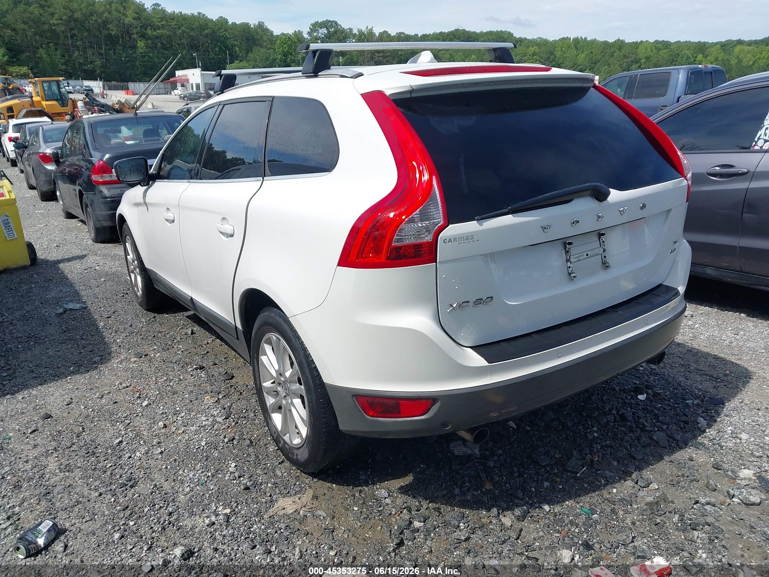 2010 Volvo Xc60 T6/t6 R-design White vin: YV4992DZ8A2032800