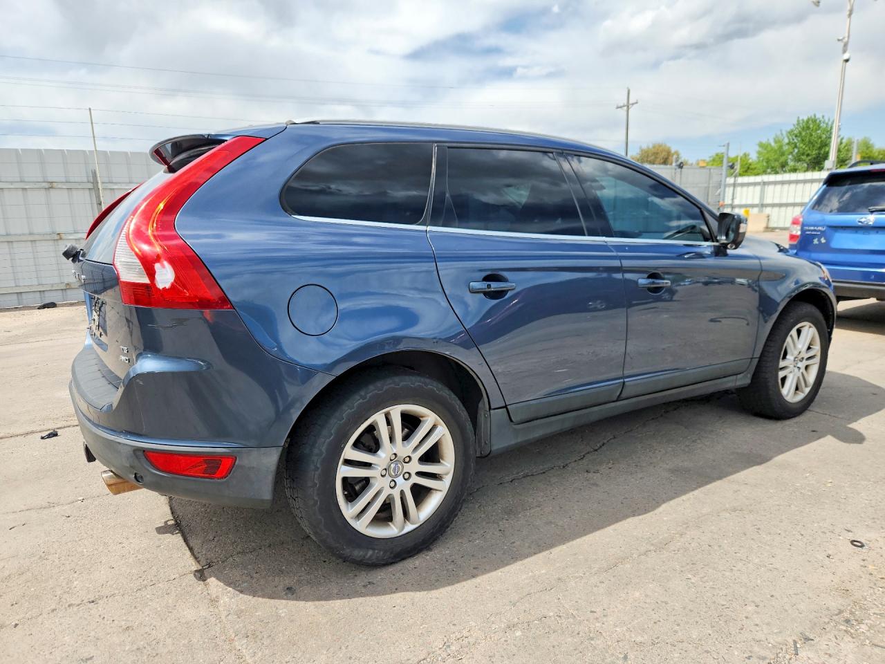 2010 Volvo Xc60 T6 Blue vin: YV4992DZ8A2033414
