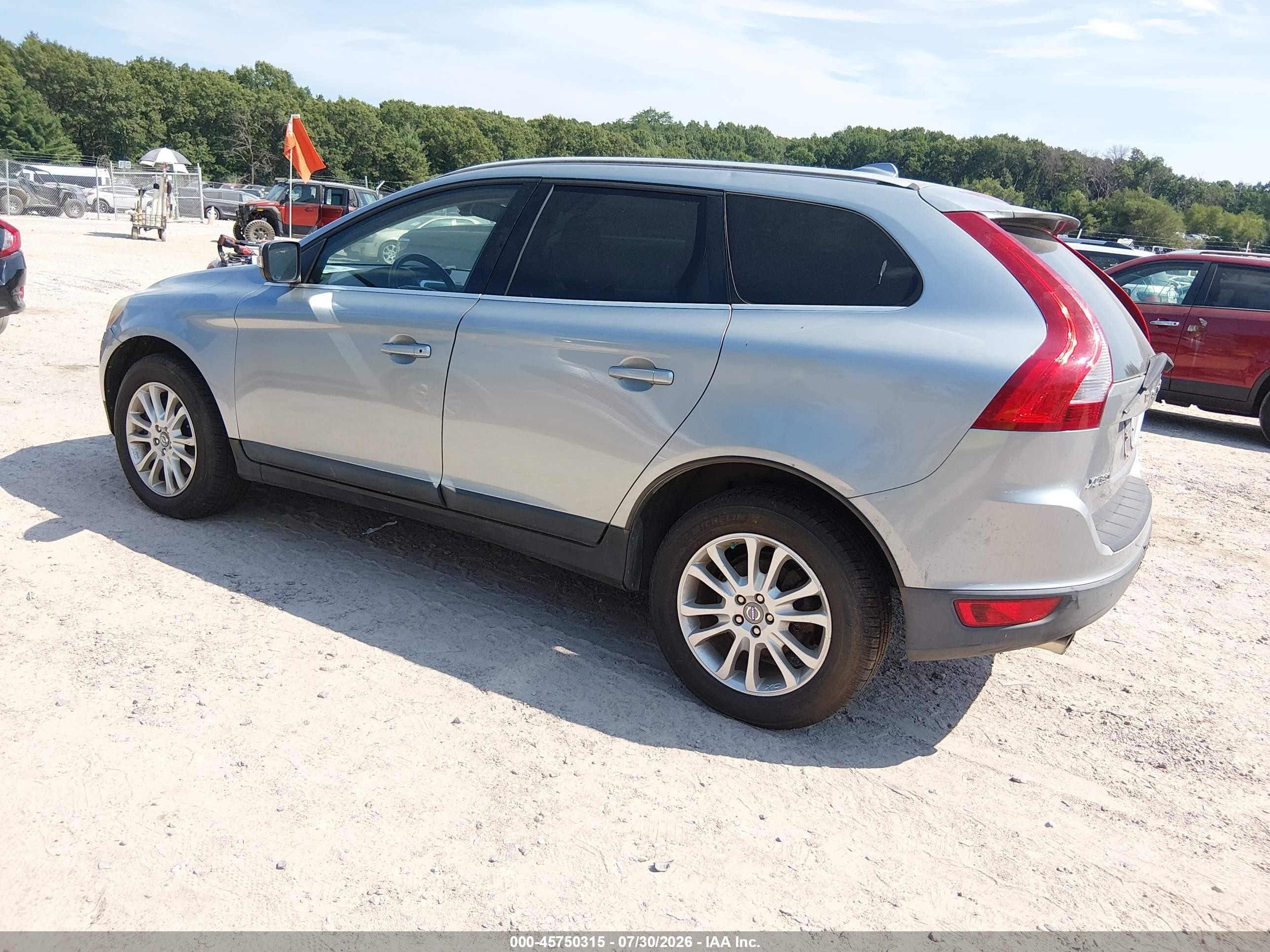 2010 Volvo Xc60 T6/t6 R-design Silver vin: YV4992DZXA2054331
