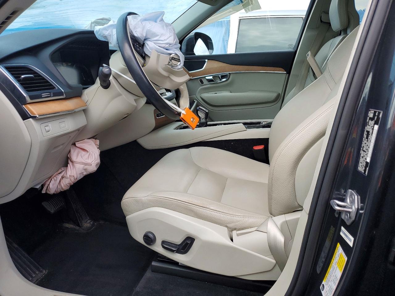 2021 Volvo Xc90 T6 Momentum Серый vin: YV4A221K1M1696469