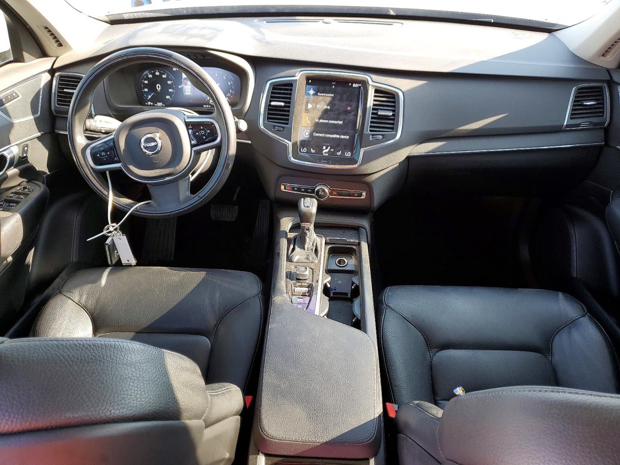 2020 Volvo Xc90 T6 Momentum Black vin: YV4A221K2L1530881