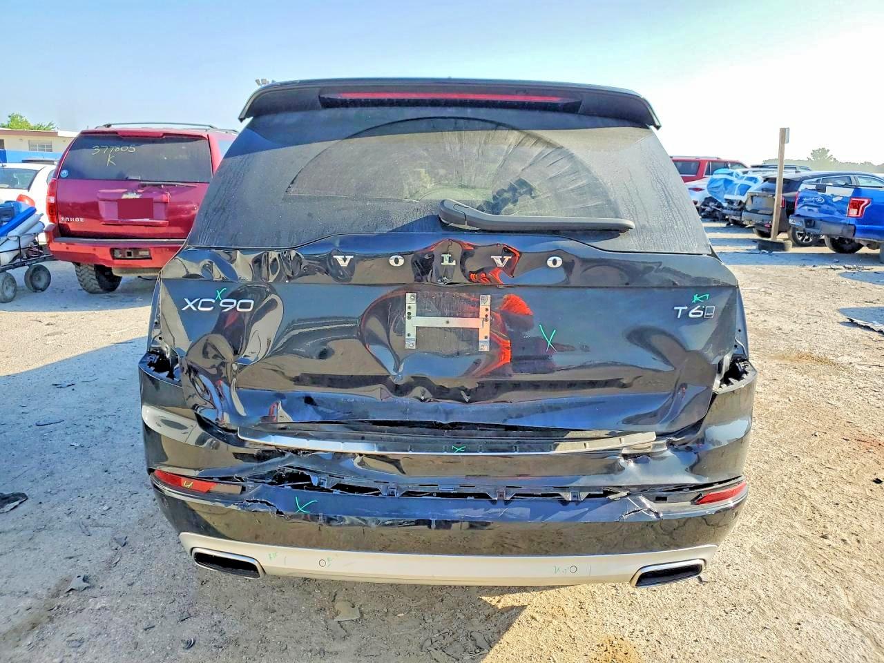 2020 Volvo Xc90 T6 Momentum Black vin: YV4A221K2L1530881