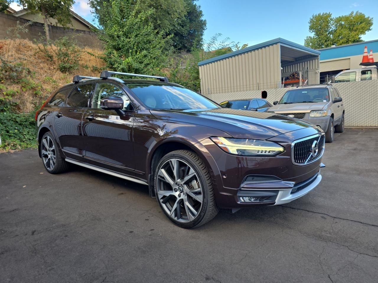 2017 Volvo V90 Cross Country T6 Inscription Коричневый vin: YV4A22NL3H1001417