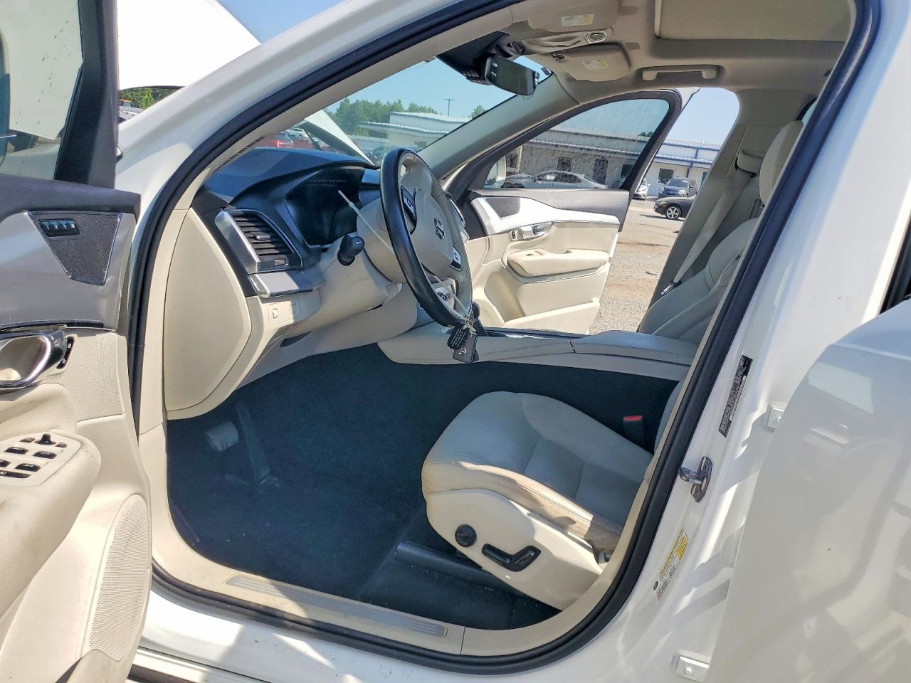 2018 Volvo Xc90 T6 White vin: YV4A22PK0J1321644