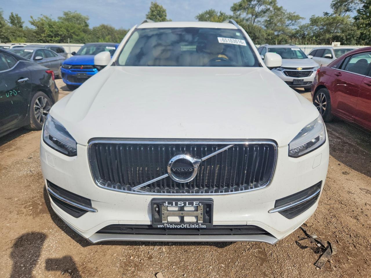 2016 Volvo Xc90 T6 White vin: YV4A22PK2G1020429