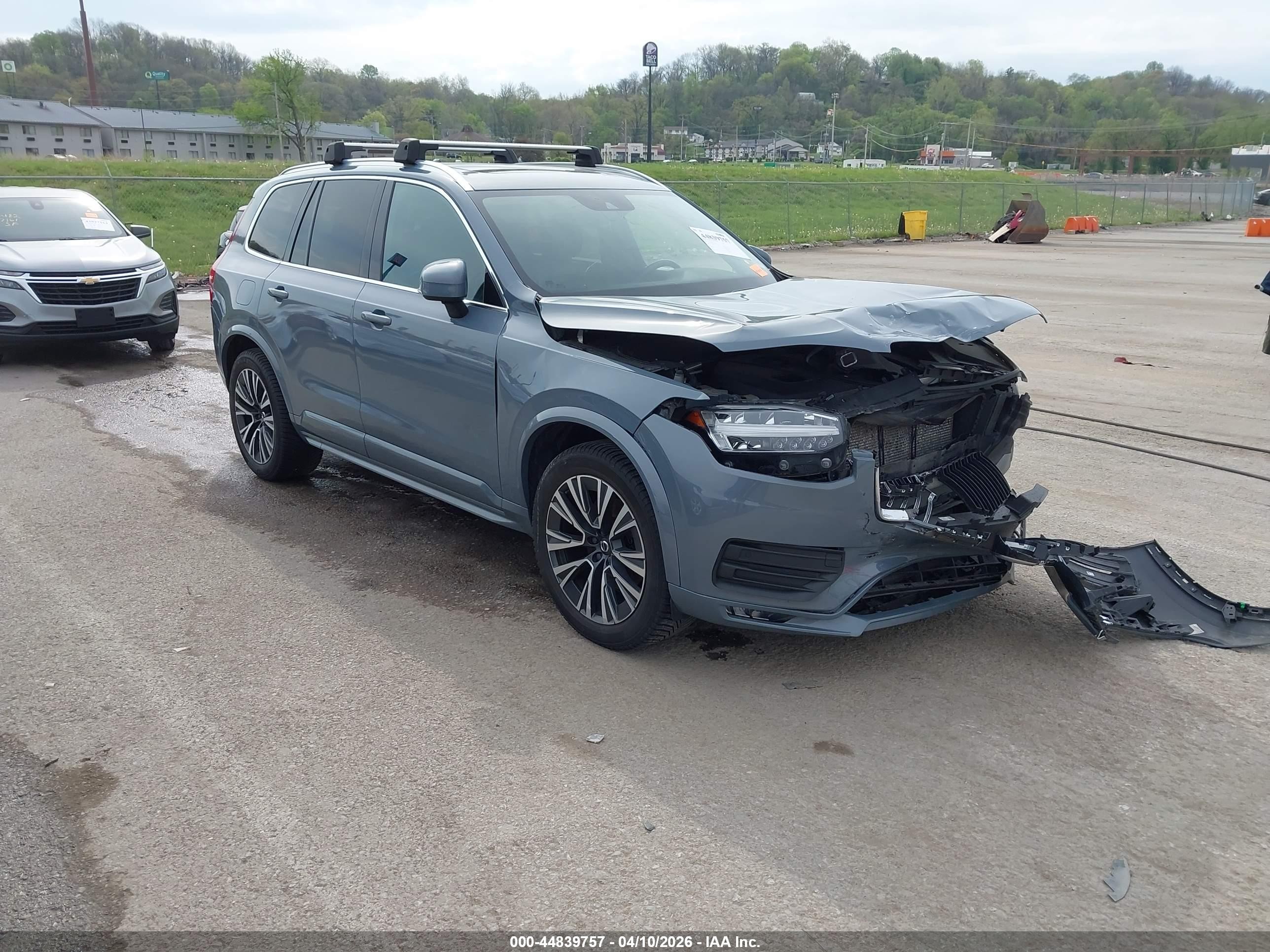 2020 Volvo Xc90 T6 Momentum 7 Passenger Blue vin: YV4A22PK2L1610270
