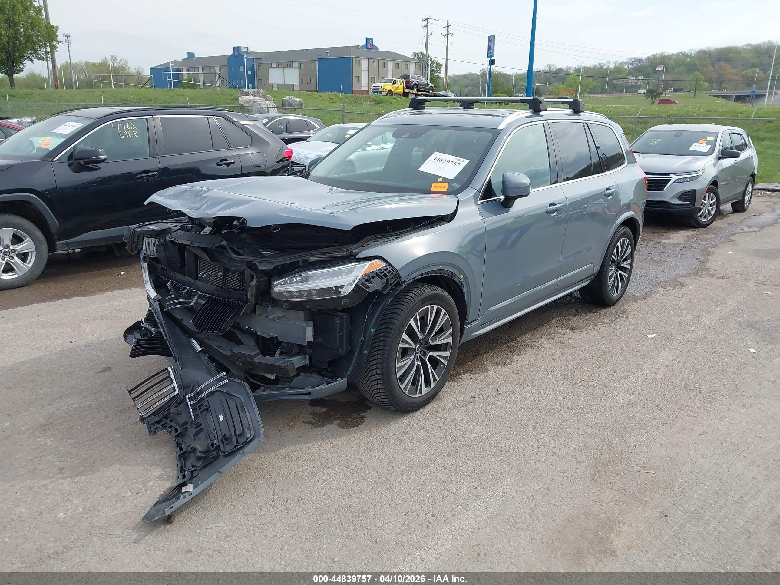 2020 Volvo Xc90 T6 Momentum 7 Passenger Blue vin: YV4A22PK2L1610270