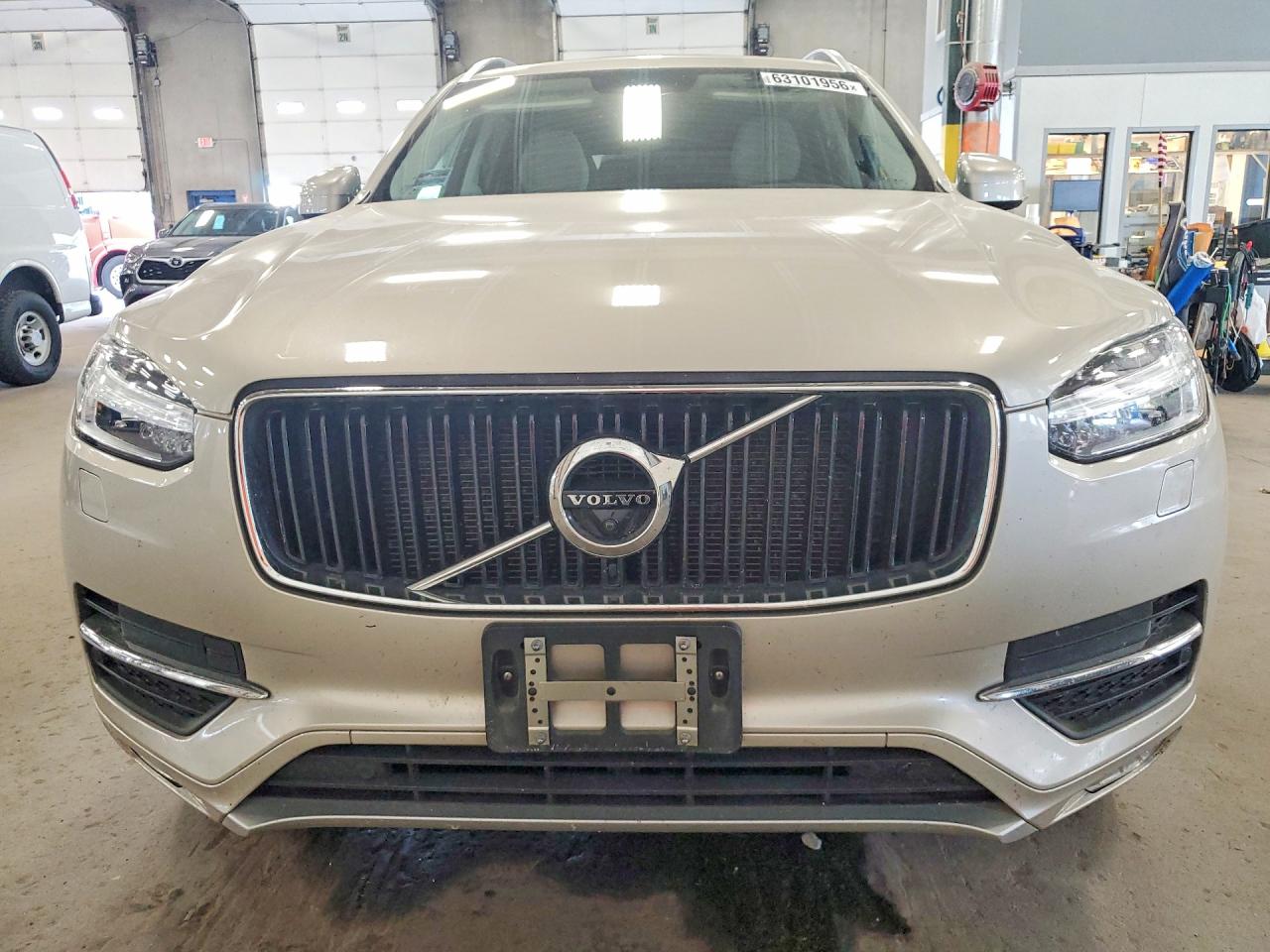 2016 Volvo Xc90 T6 Бежевый vin: YV4A22PK6G1081279