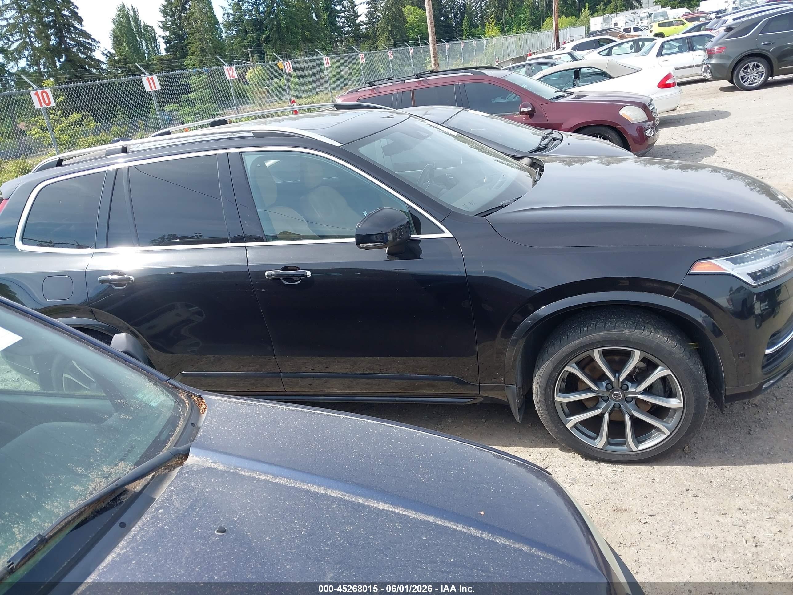 2018 Volvo Xc90 T6 Momentum Черный vin: YV4A22PK8J1327062