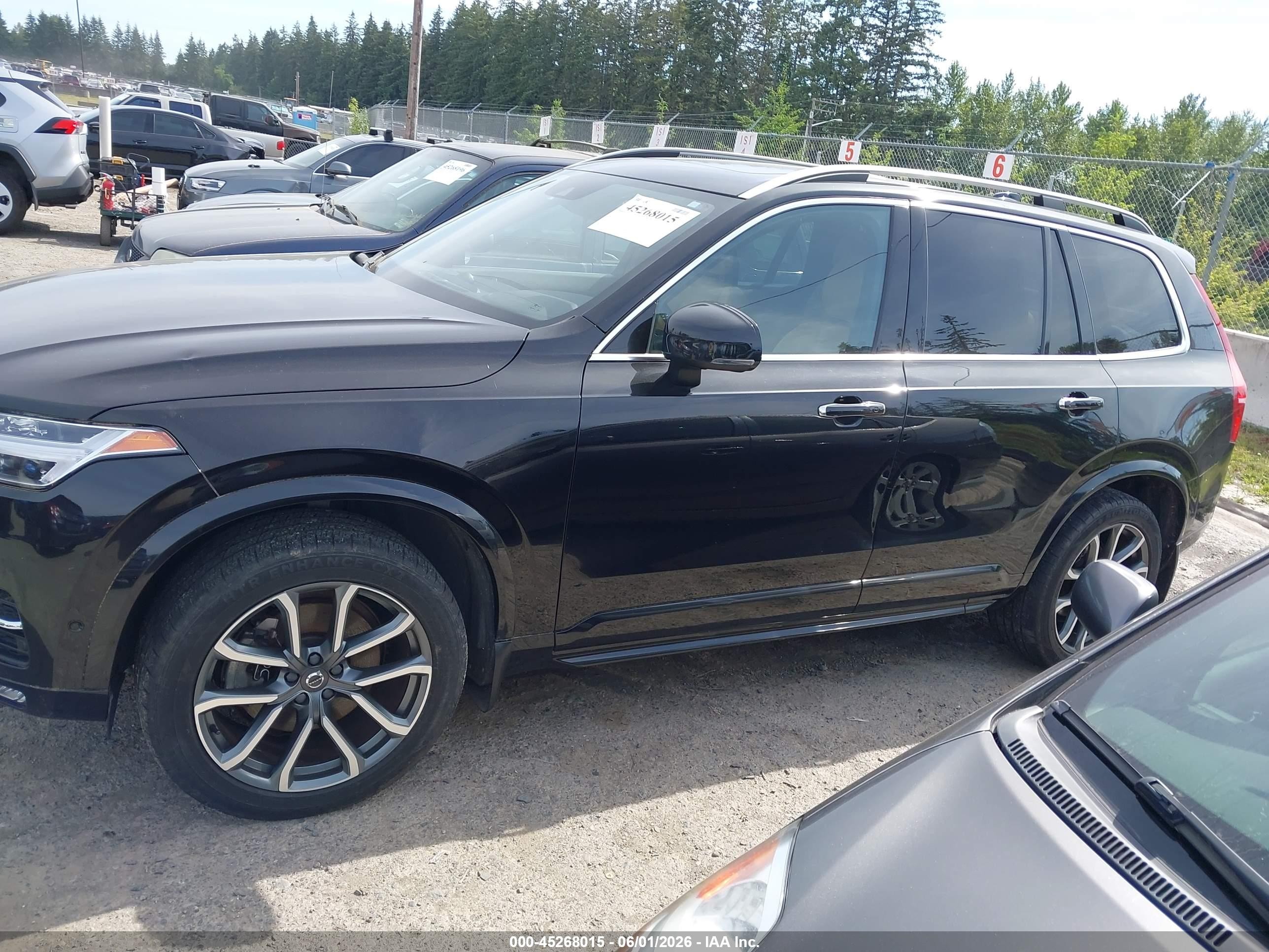 2018 Volvo Xc90 T6 Momentum Черный vin: YV4A22PK8J1327062