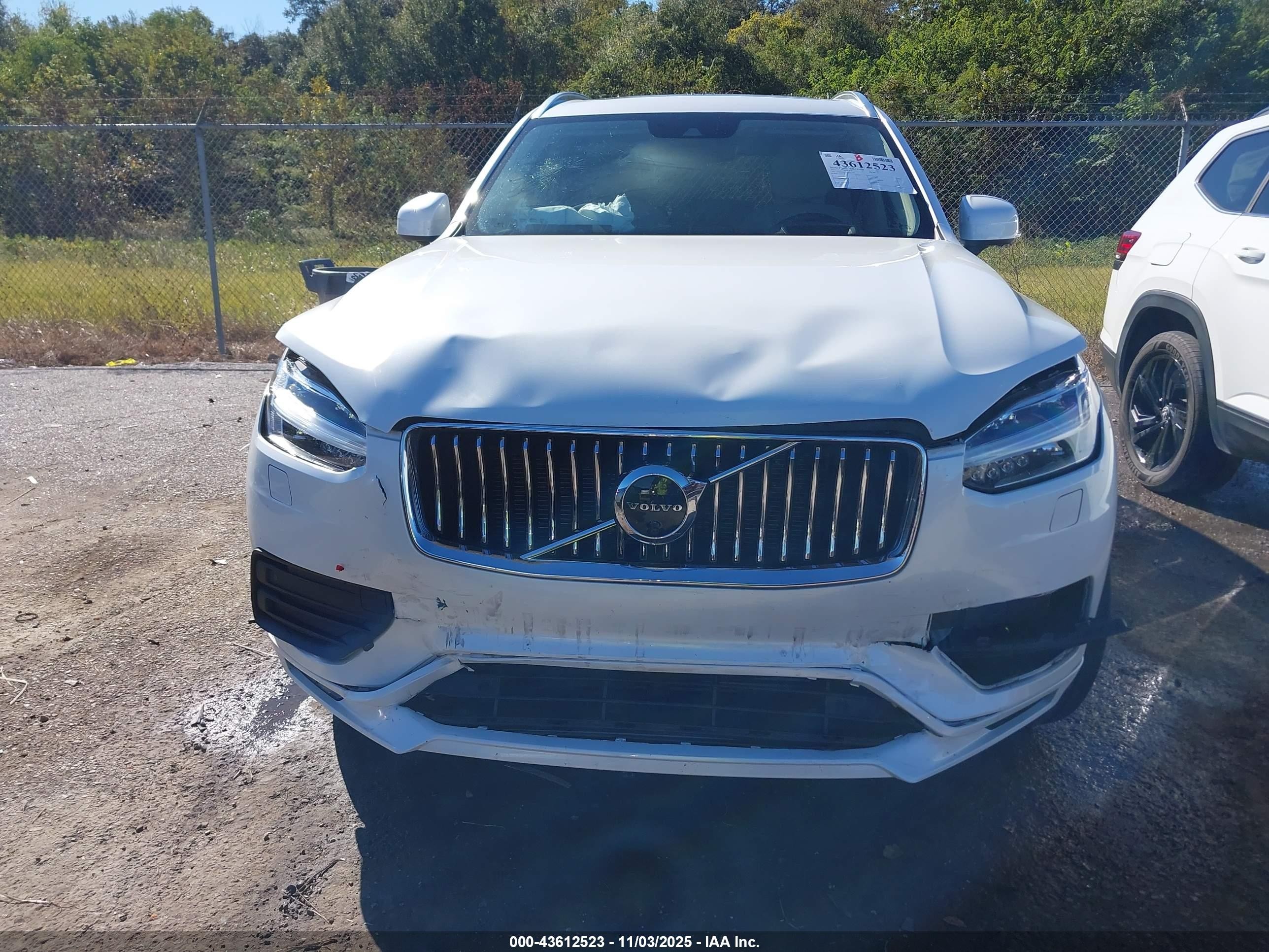 2021 Volvo Xc90 T6 Momentum 7 Passenger Белый vin: YV4A22PKXM1771290