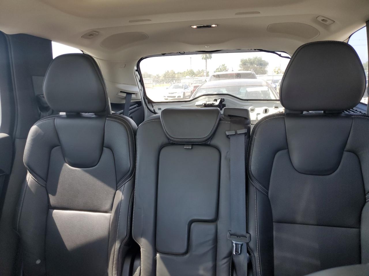 2017 Volvo Xc90 T6 White vin: YV4A22PL0H1152650