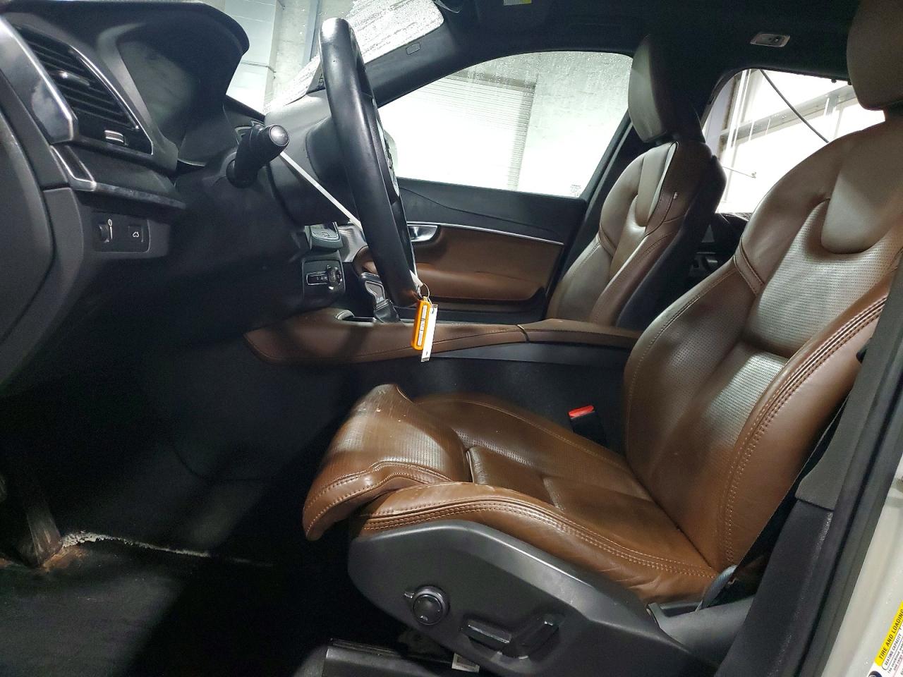 2022 Volvo Xc90 T6 Inscription Tan vin: YV4A22PL0N1871439