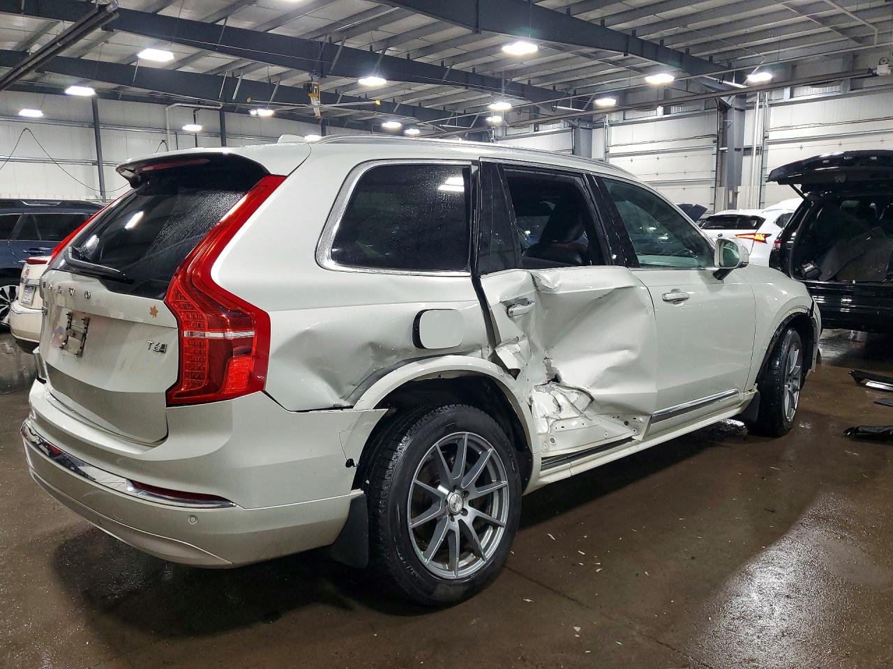 2022 Volvo Xc90 T6 Inscription Tan vin: YV4A22PL0N1871439