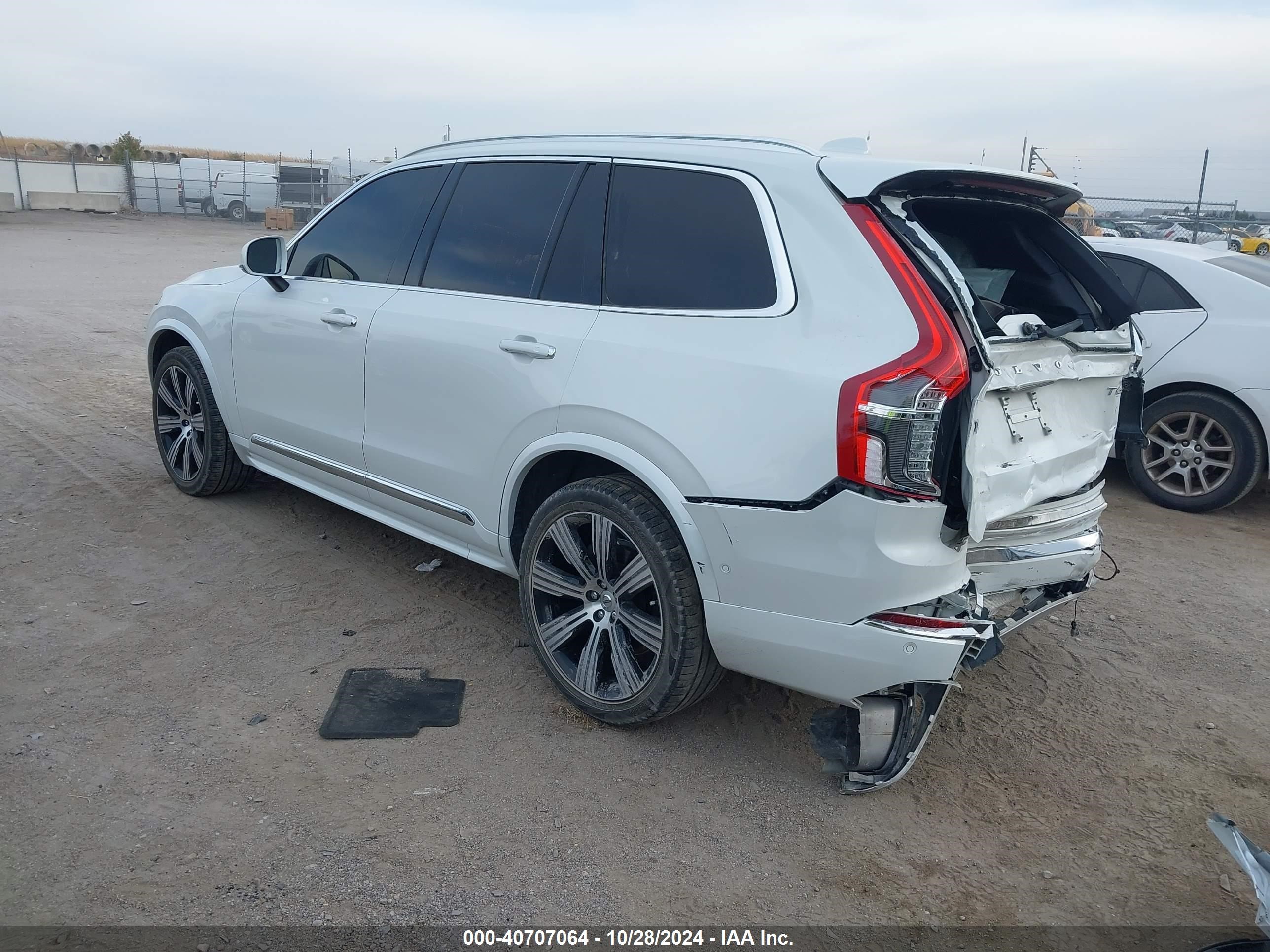 2021 Volvo Xc90 T6 Inscription 7 Passenger Белый vin: YV4A22PL2M1771390