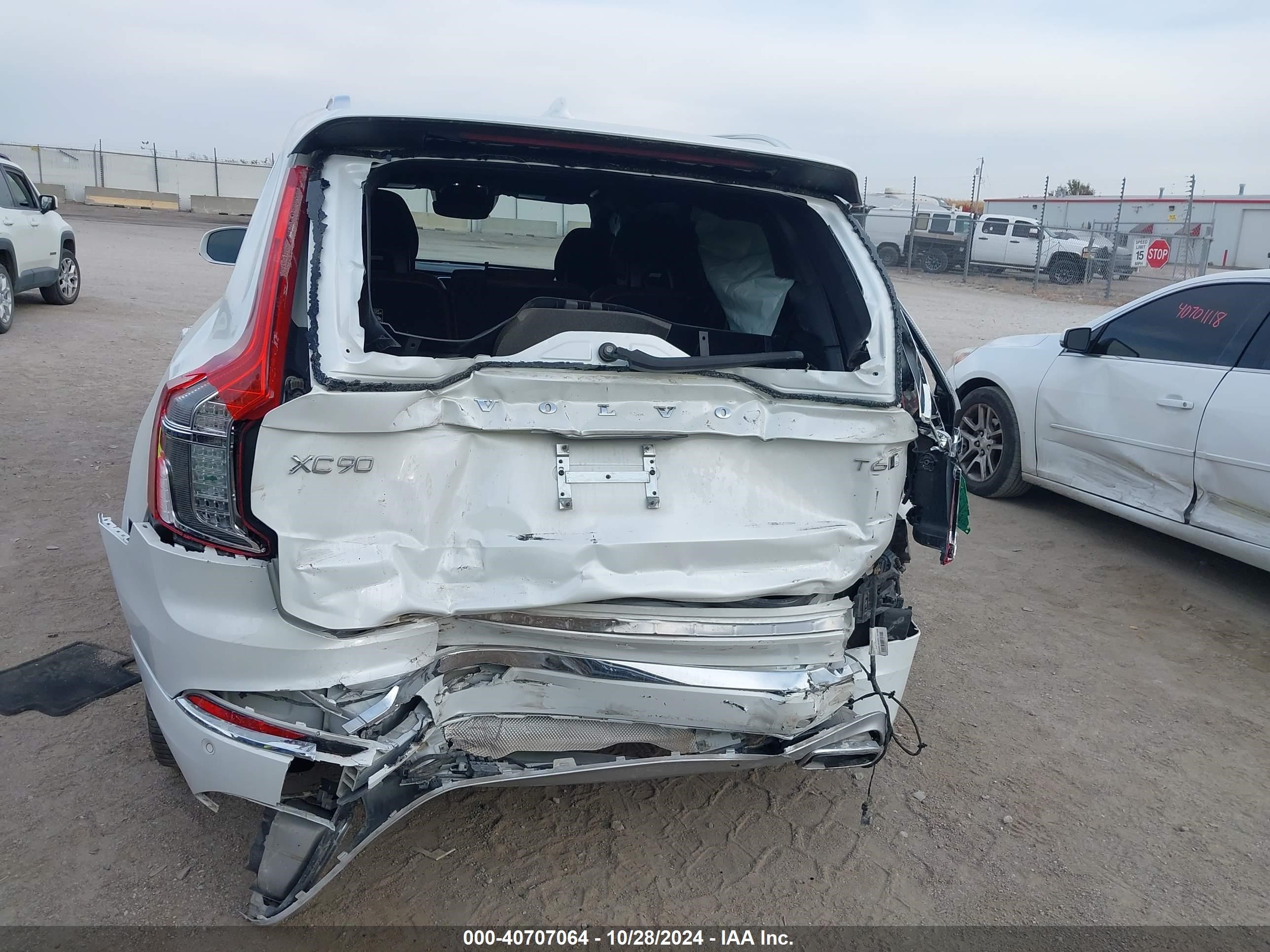 2021 Volvo Xc90 T6 Inscription 7 Passenger Белый vin: YV4A22PL2M1771390