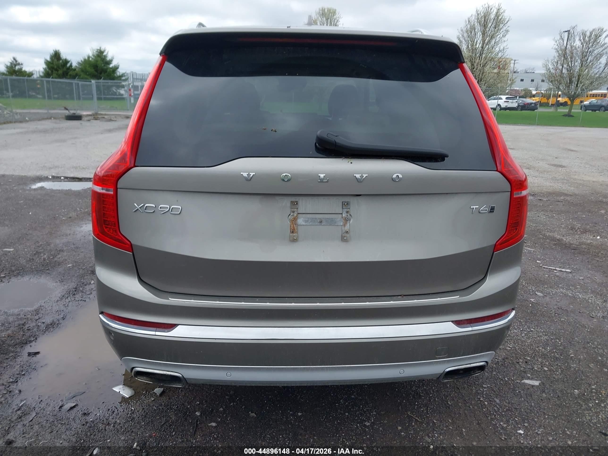 2021 Volvo Xc90 T6 Inscription 7 Passenger Gray vin: YV4A22PL5M1702676