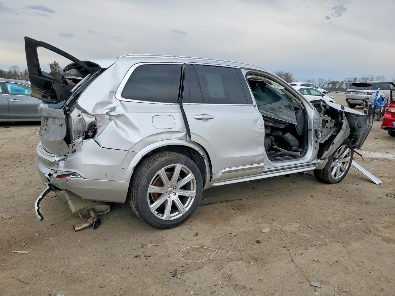 2018 Volvo Xc90 T6 Silver vin: YV4A22PL8J1380823