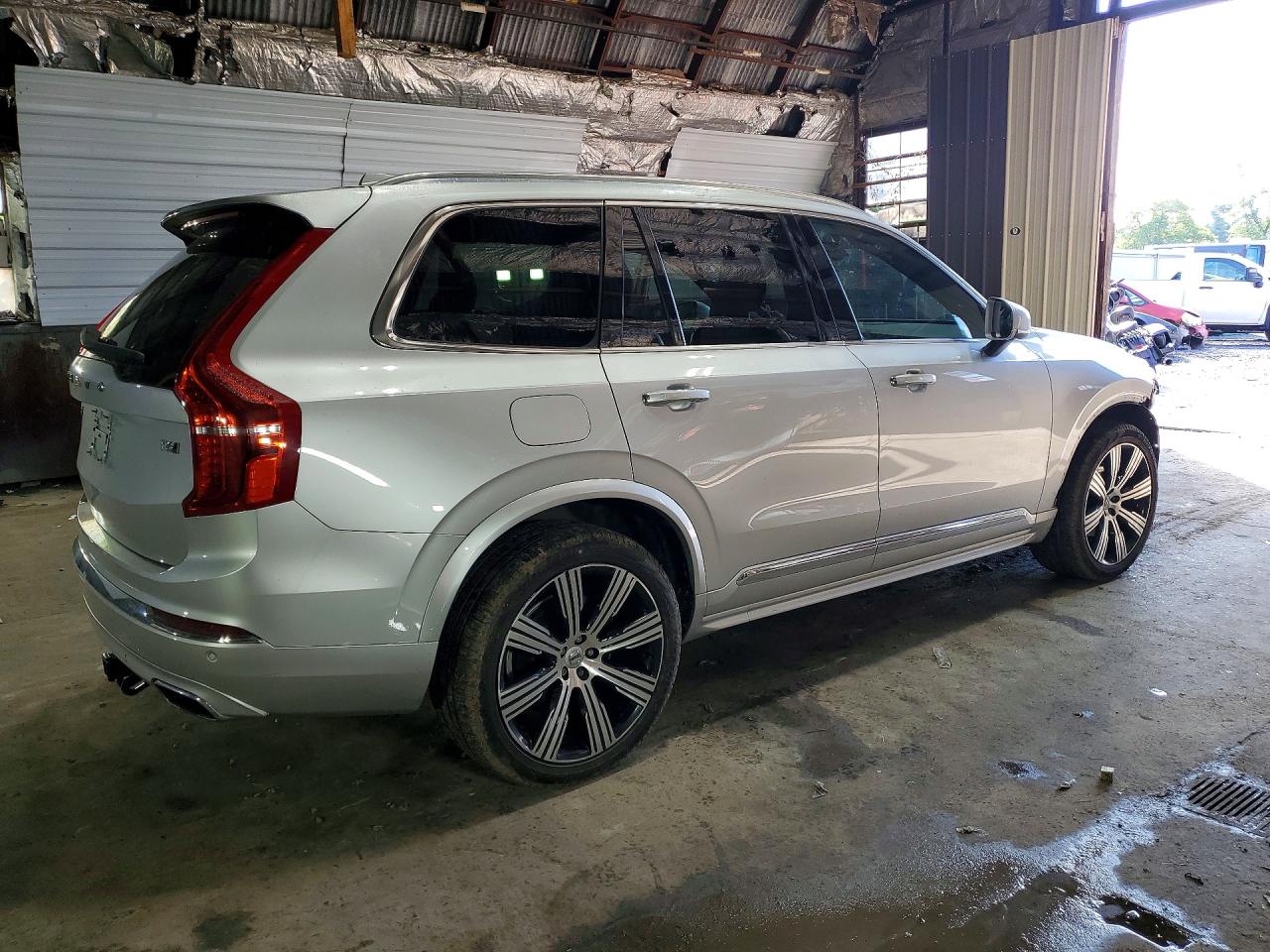 2021 Volvo Xc90 T6 Inscription Silver vin: YV4A22PL9M1689897