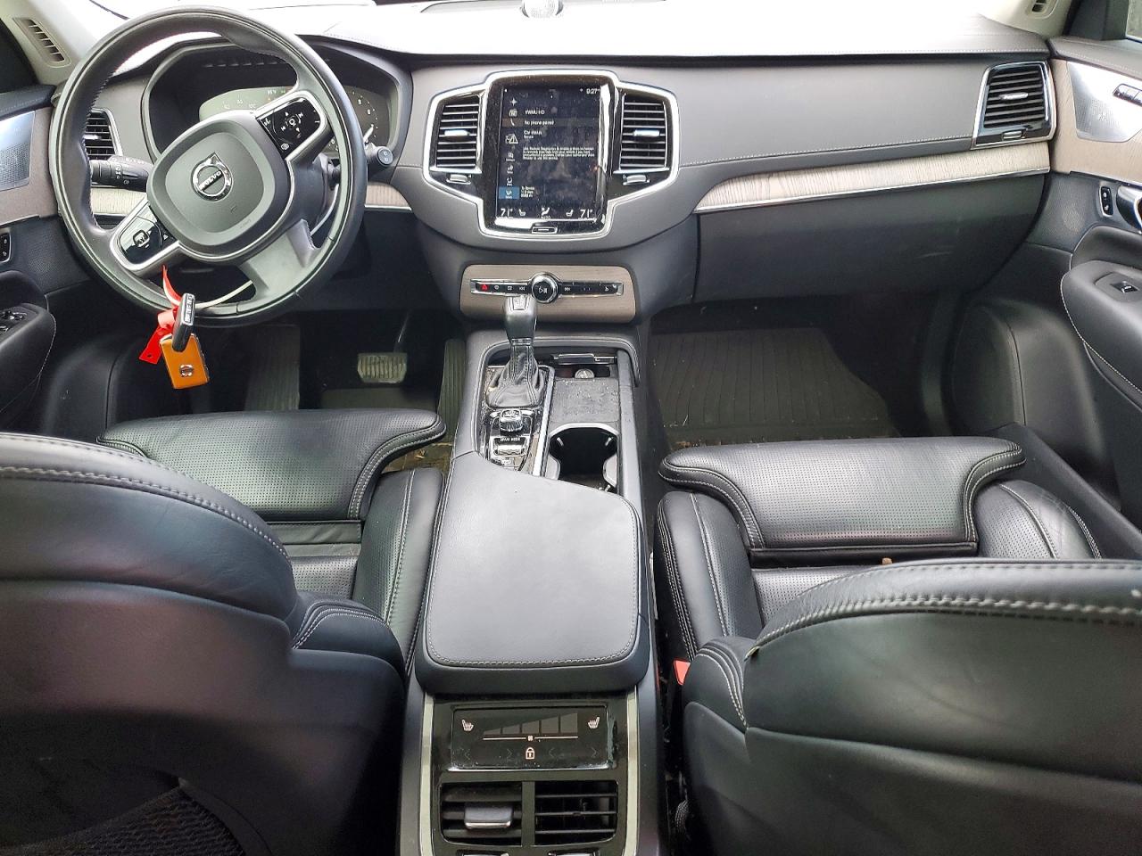 2021 Volvo Xc90 T6 Inscription Silver vin: YV4A22PL9M1728715