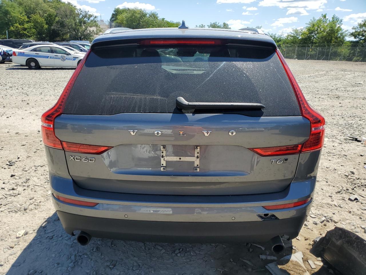 2018 Volvo Xc60 T6 Momentum Серый vin: YV4A22RK6J1032202