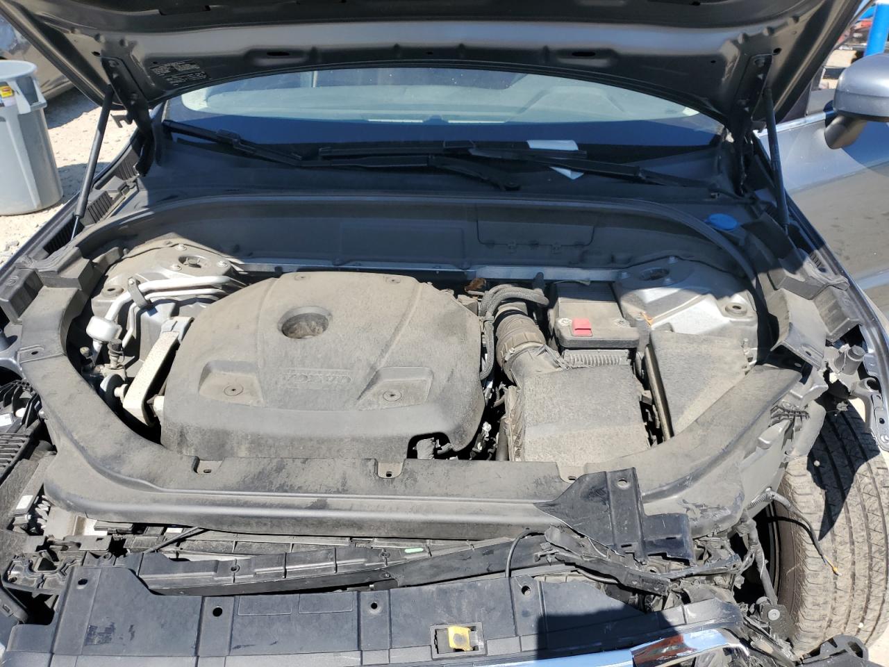 2018 Volvo Xc60 T6 Momentum Серый vin: YV4A22RK6J1032202