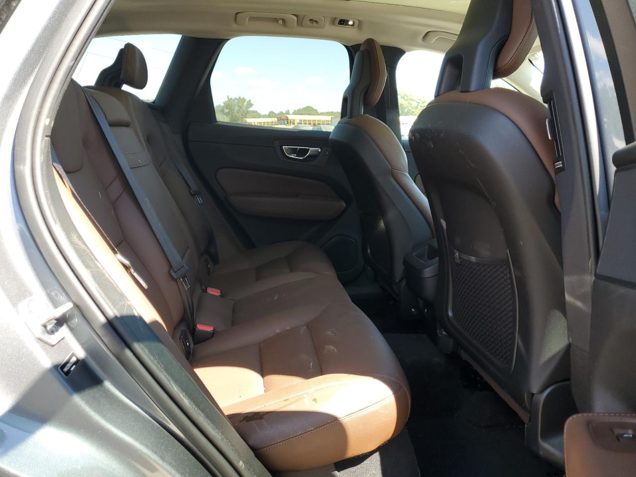 2018 Volvo Xc60 T6 Momentum Серый vin: YV4A22RK6J1032202
