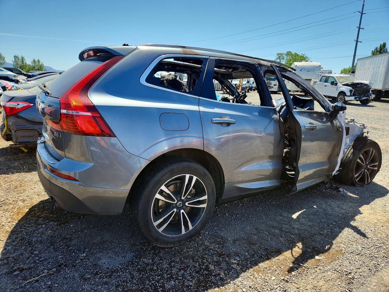 2020 Volvo Xc60 T6 Momentum Gray vin: YV4A22RK9L1441989
