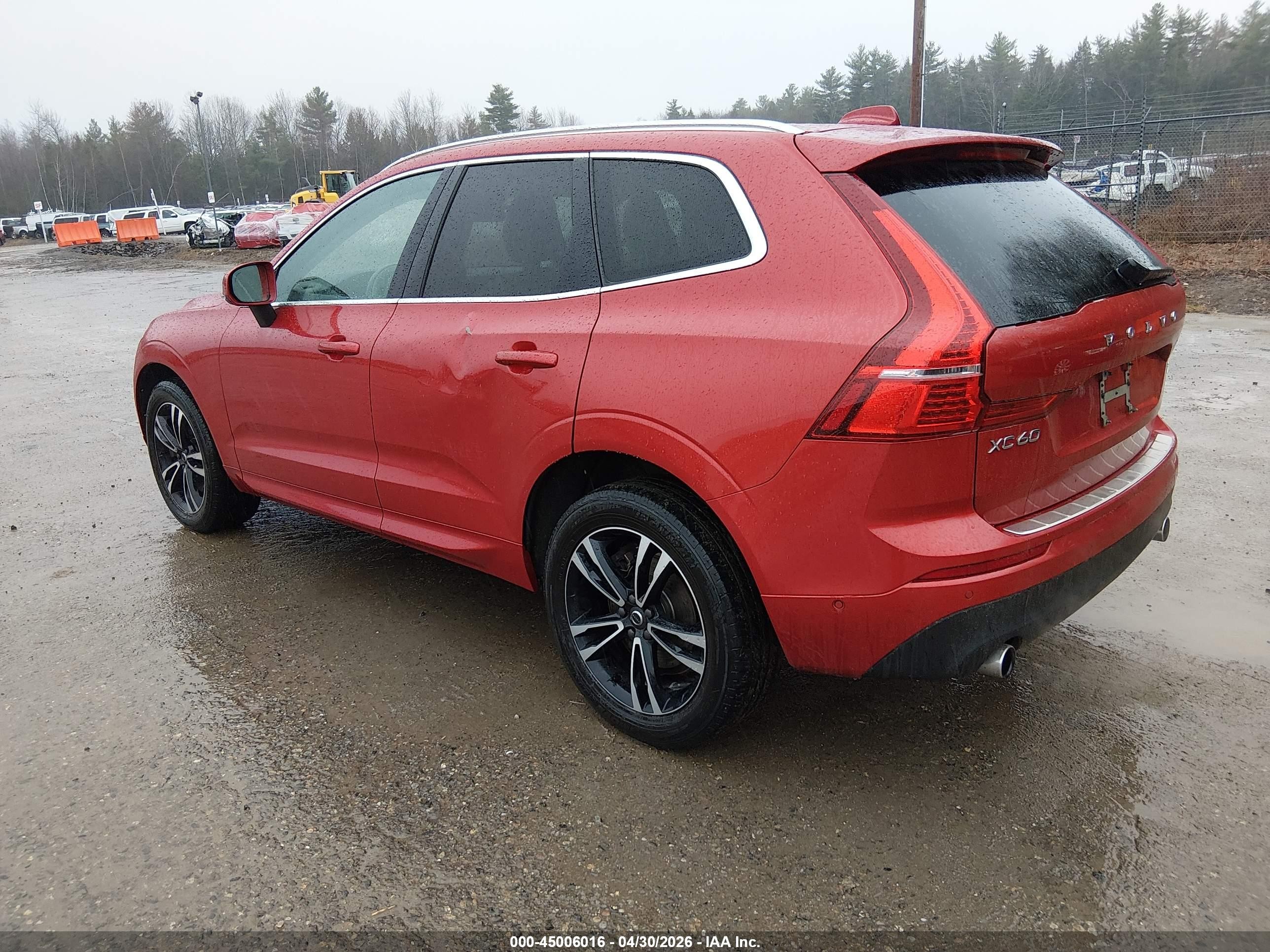 2018 Volvo Xc60 T6 Momentum Red vin: YV4A22RKXJ1025589