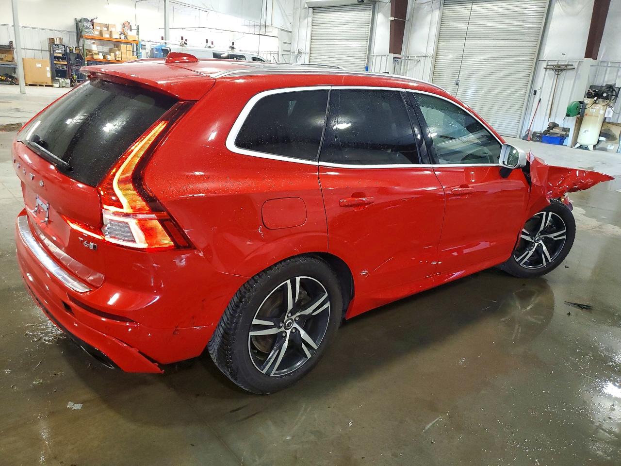 2018 Volvo Xc60 T6 R-design Красный vin: YV4A22RM9J1076437