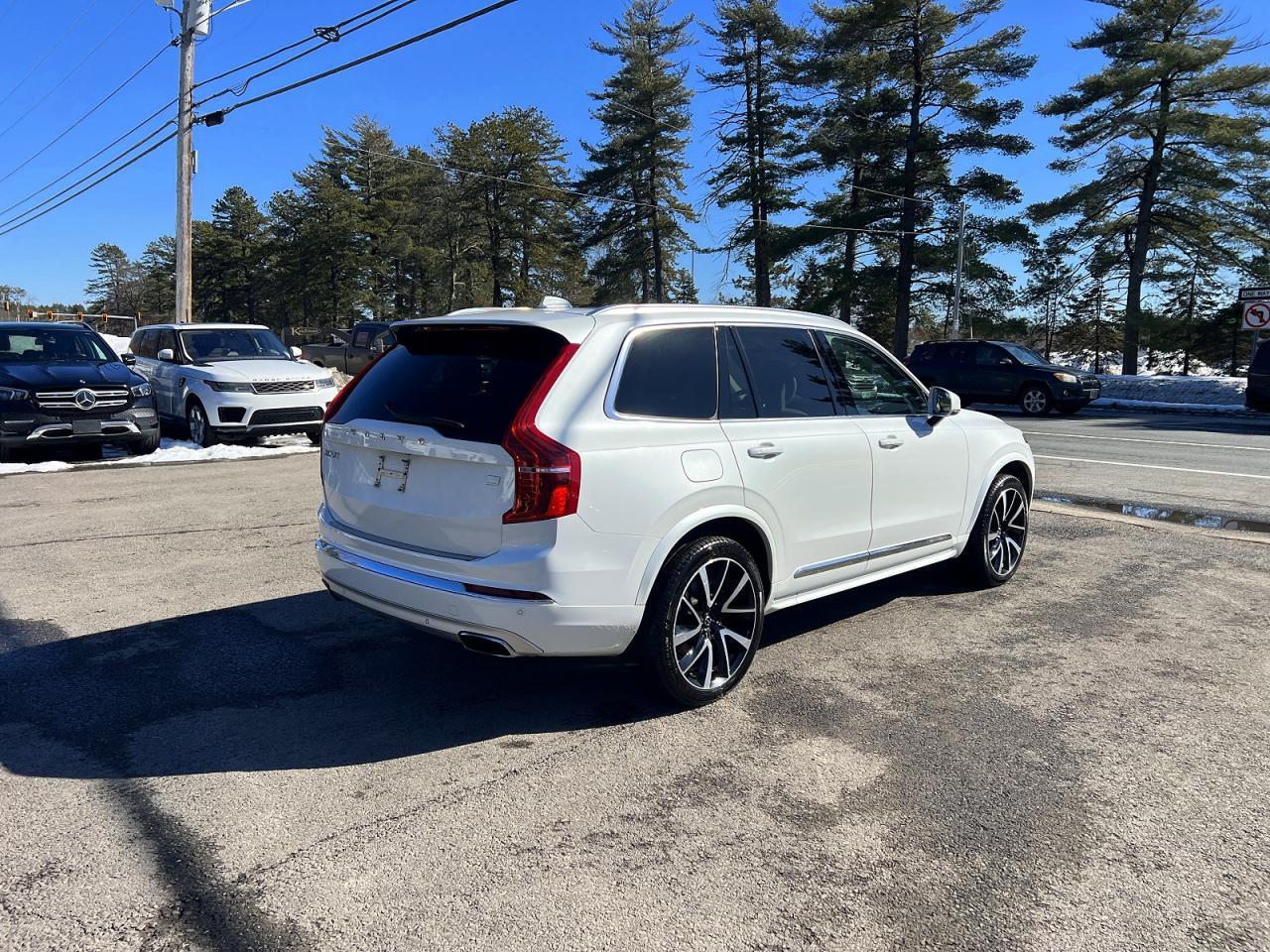 2021 Volvo Xc90 T8 Recharge Inscription Express White vin: YV4BR0CK7M1700459