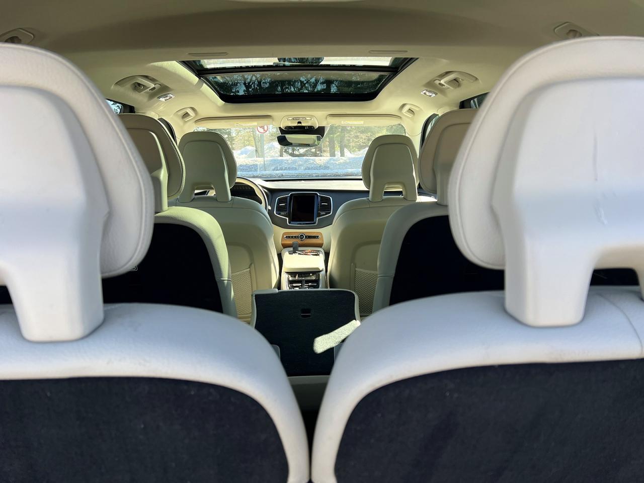 2021 Volvo Xc90 T8 Recharge Inscription Express White vin: YV4BR0CK7M1700459