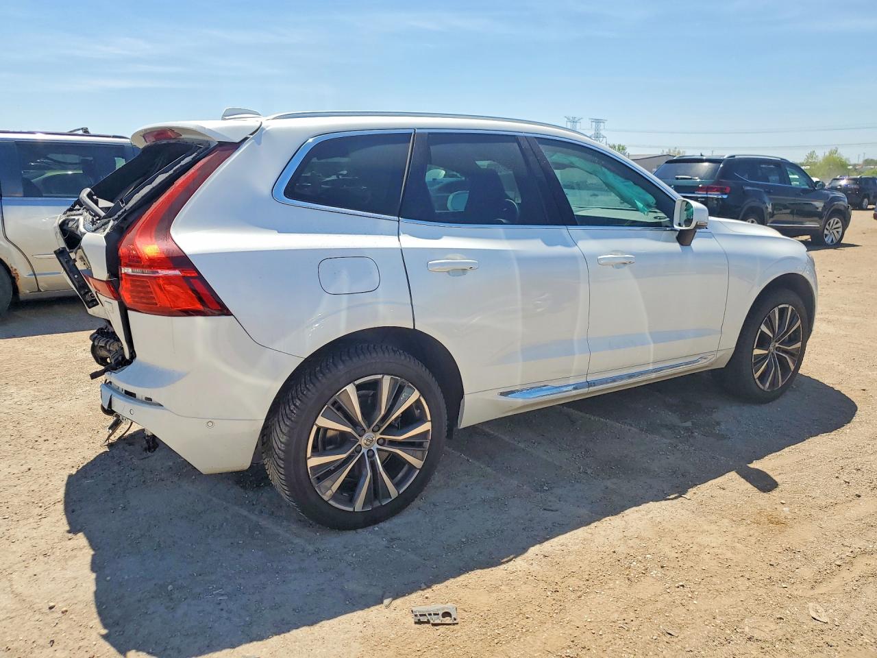 2022 Volvo Xc60 Белый vin: YV4BR0DK3N1921475