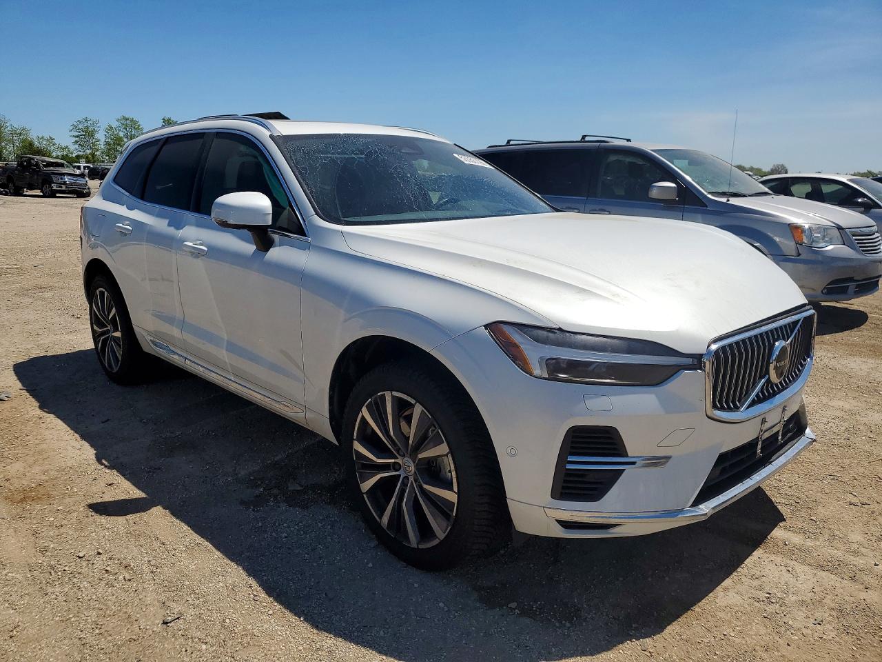 2022 Volvo Xc60 Белый vin: YV4BR0DK3N1921475