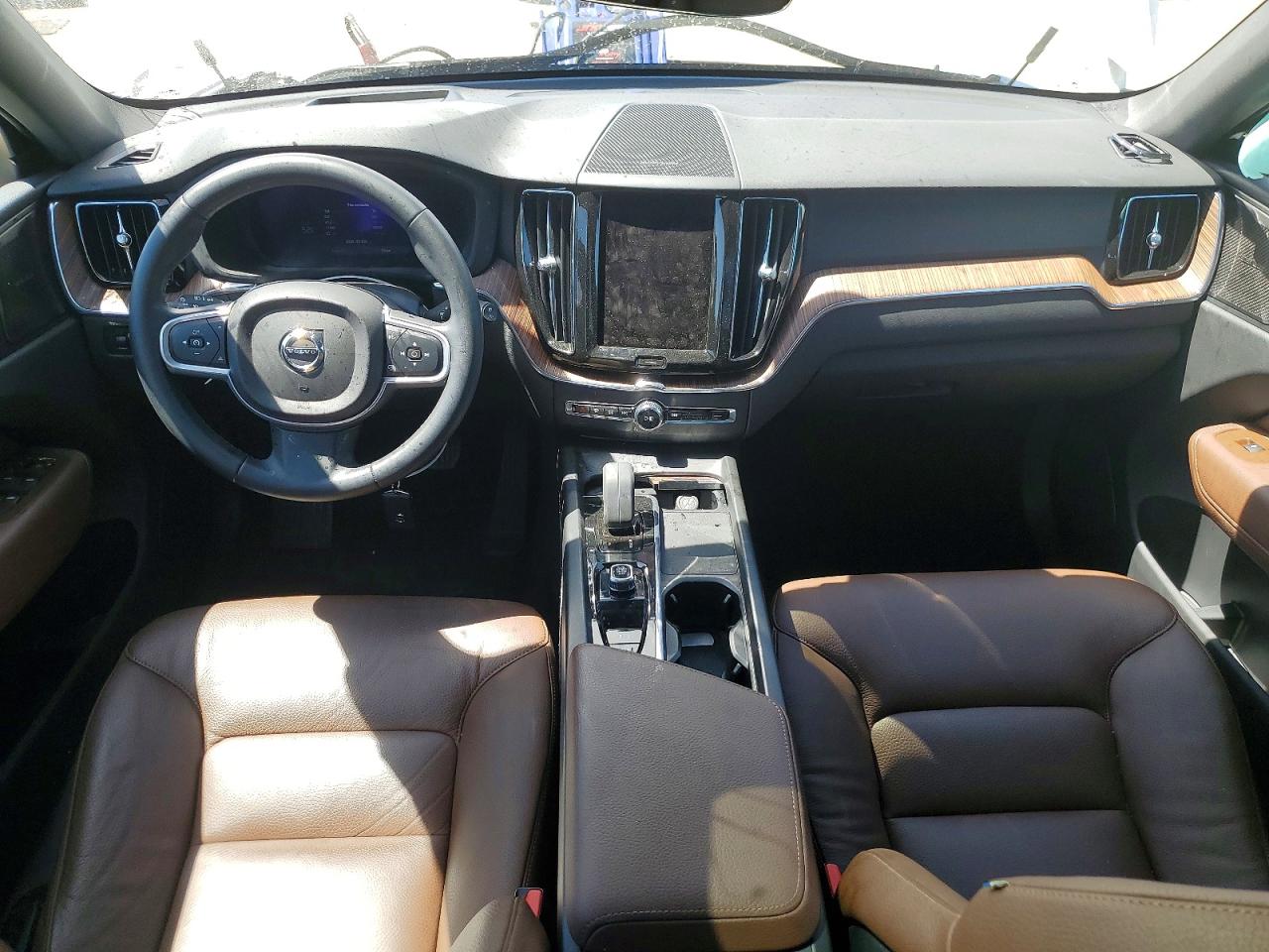 2022 Volvo Xc60 Белый vin: YV4BR0DK3N1921475
