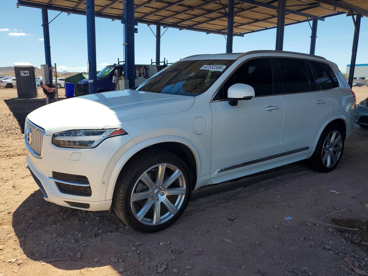 2018 Volvo Xc90 T8 White vin: YV4BR0PL3J1217162