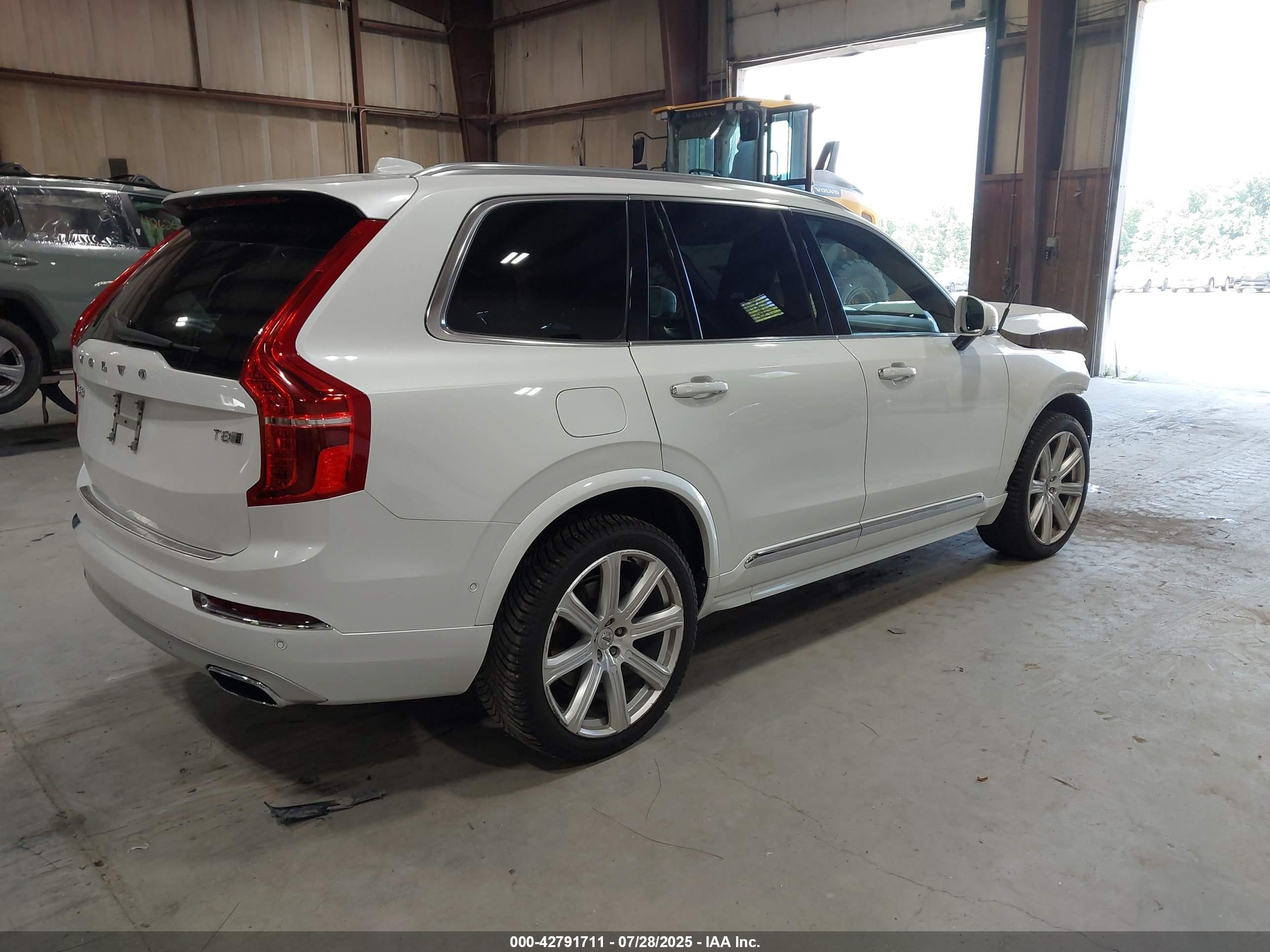 2018 Volvo Xc90 Hybrid T8 Inscription White vin: YV4BR0PLXJ1328310