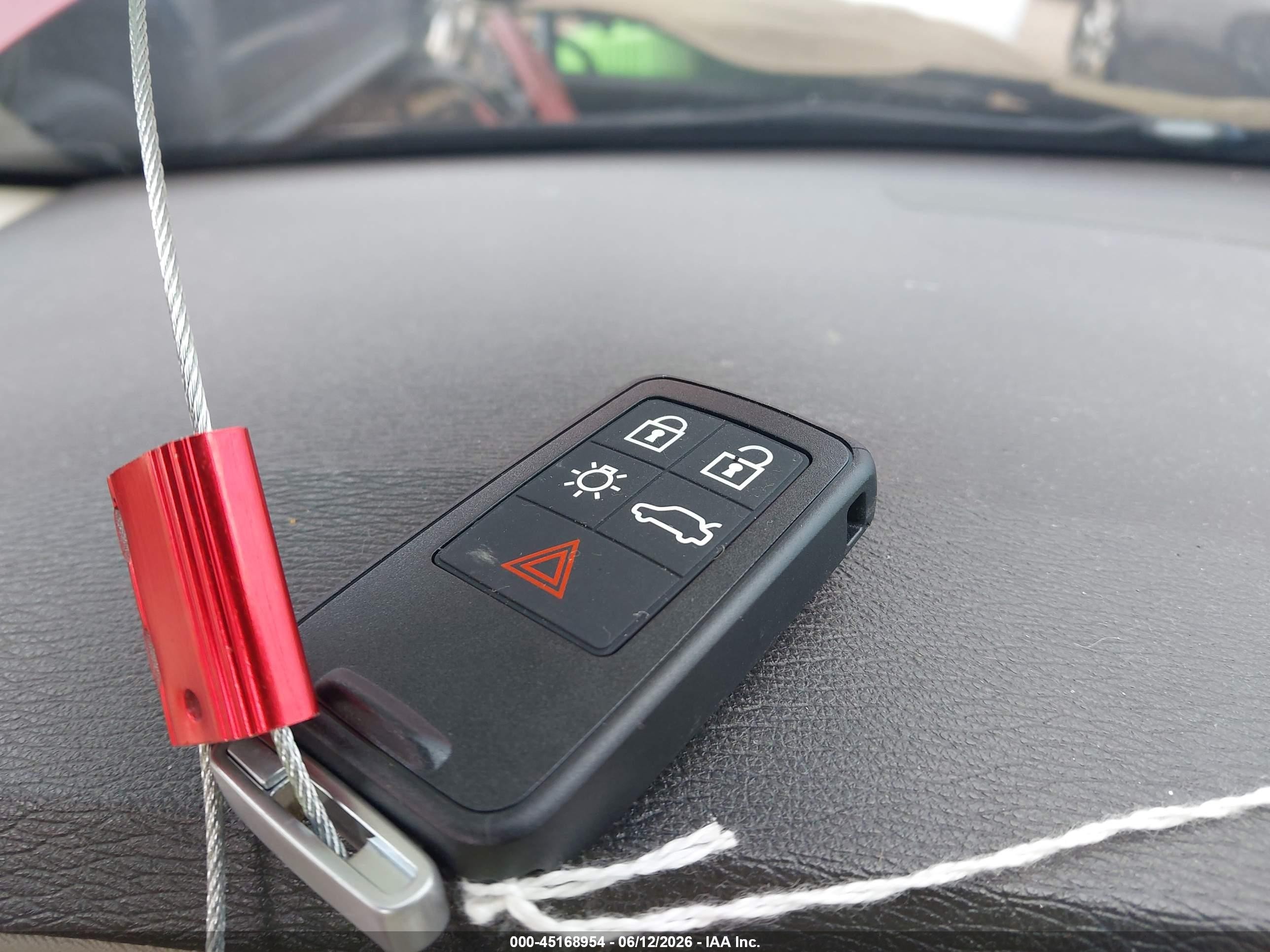 2008 Volvo Xc70 3.2 Red vin: YV4BZ982881012389