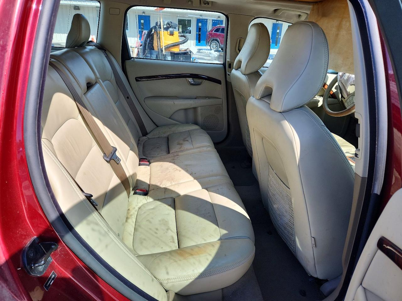 2008 Volvo V70 Maroon vin: YV4BZ982X81015228