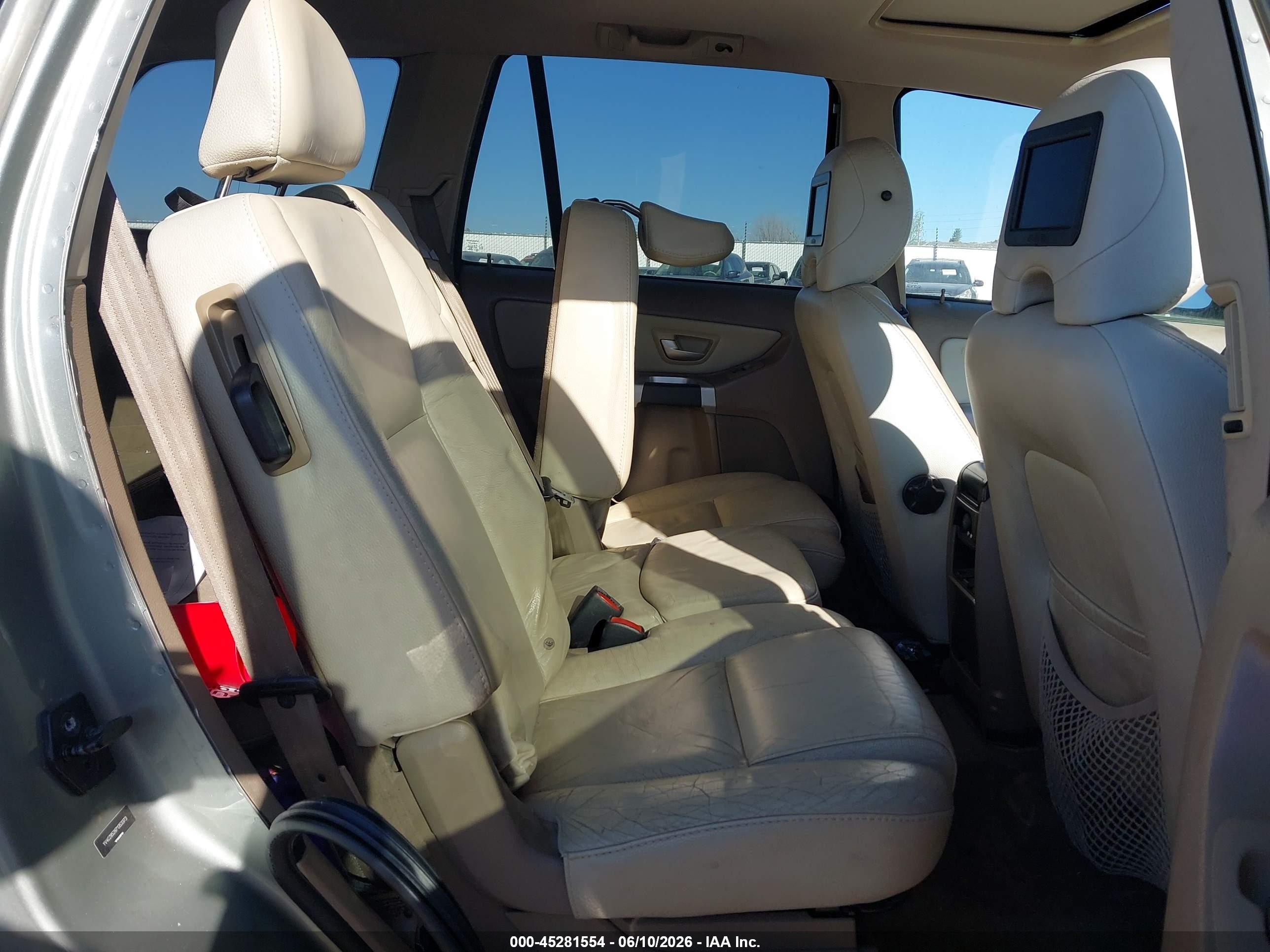 2007 Volvo Xc90 V8 Silver vin: YV4CZ852871353373