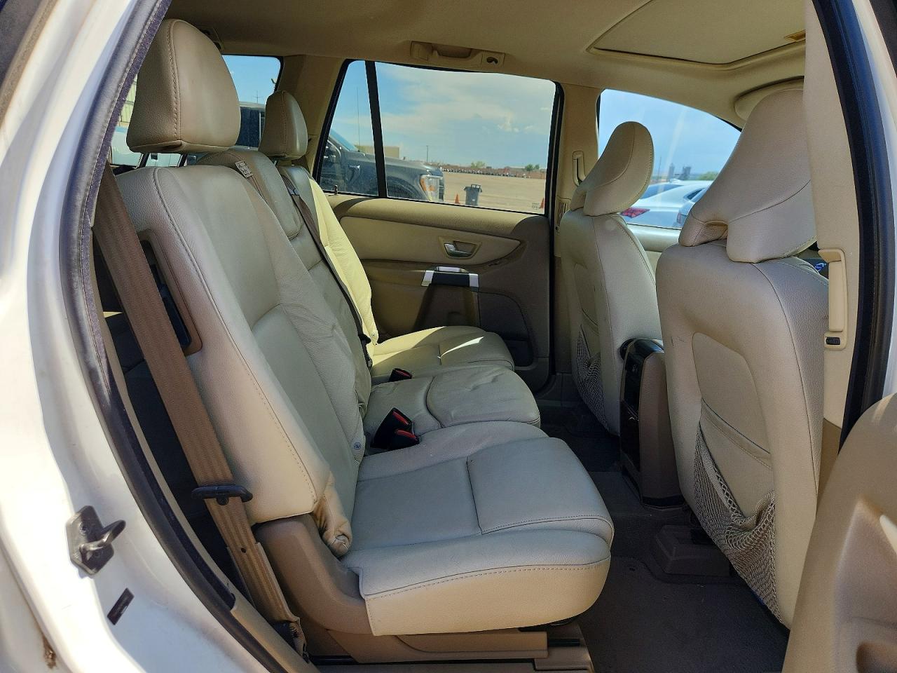2008 Volv Xc90 White vin: YV4CZ982181420852